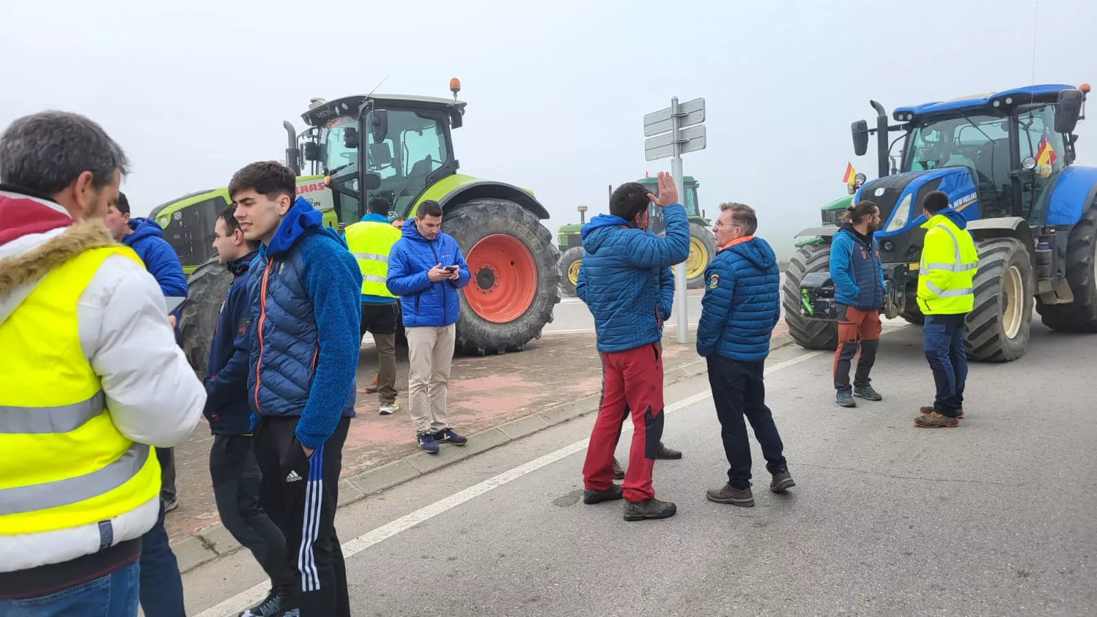 Impresionante tractorada en Huesca