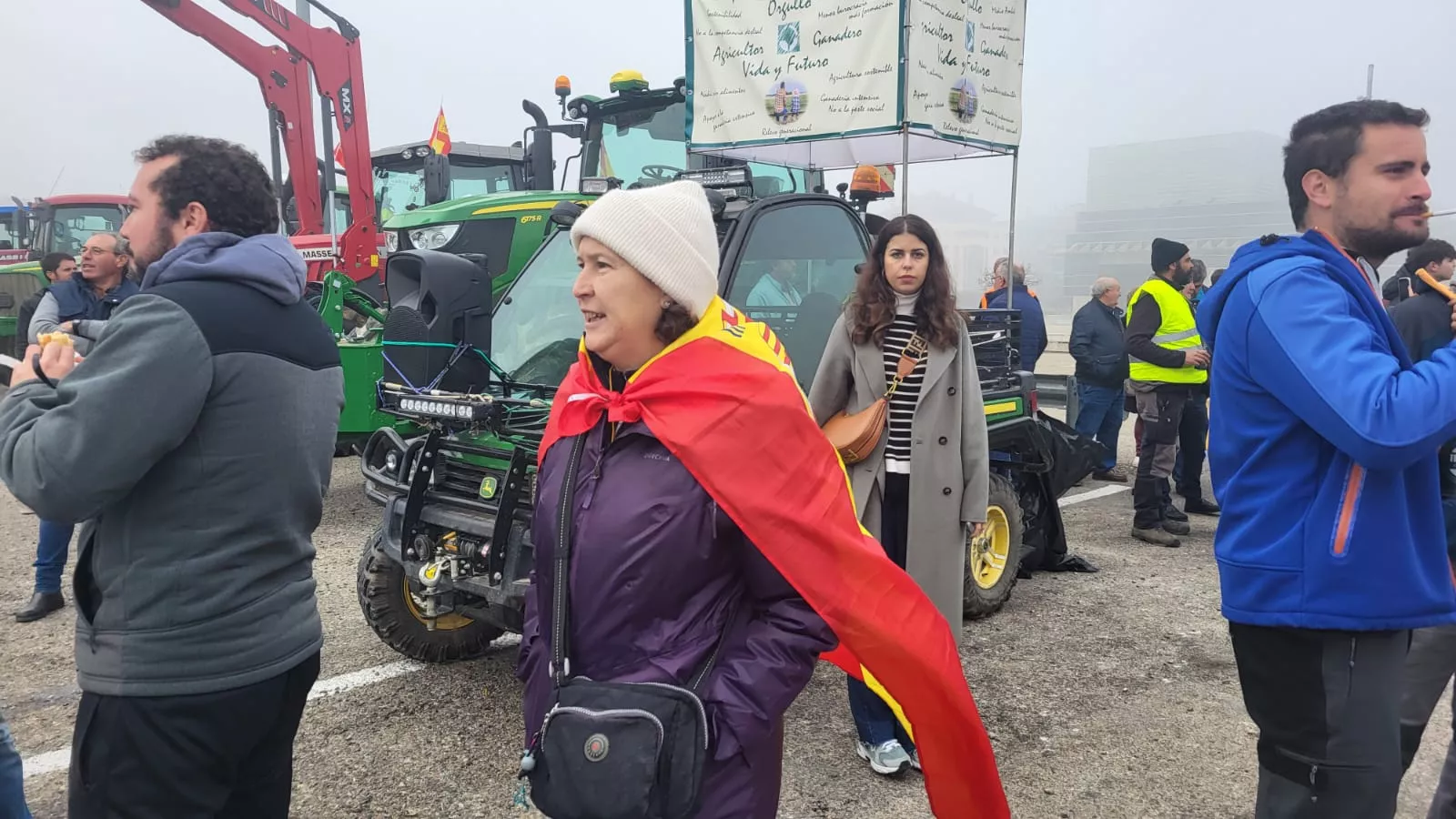 Impresionante tractorada en Huesca