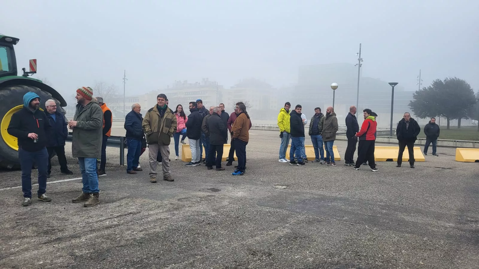Impresionante tractorada en Huesca