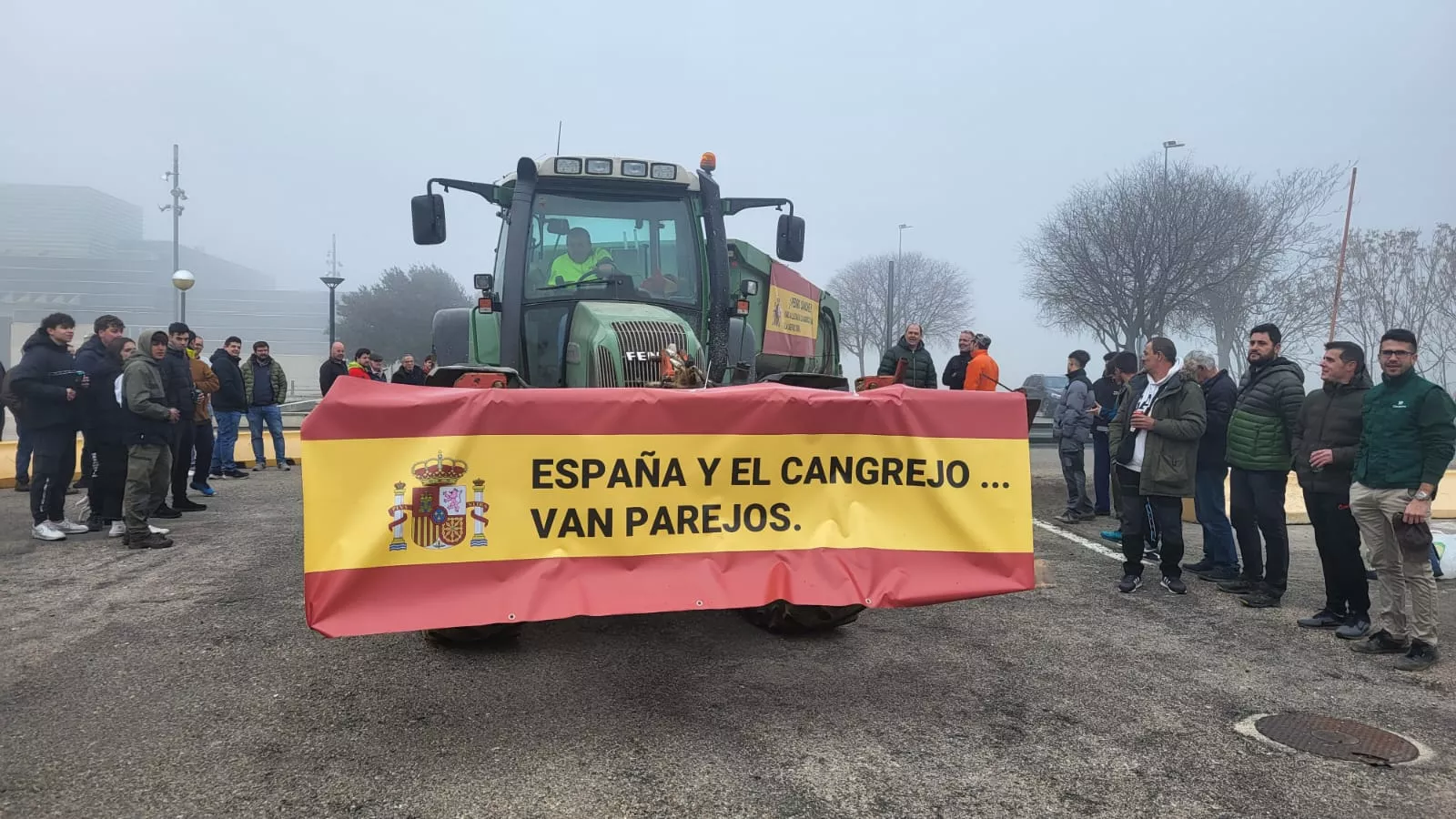 Impresionante tractorada en Huesca