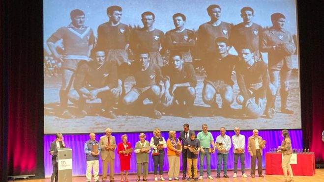 Foto de familia del primer Huesca de los años 60. Foto: A. Mora Foto de familia del primer Huesca de los años 60. Foto: A. Mora