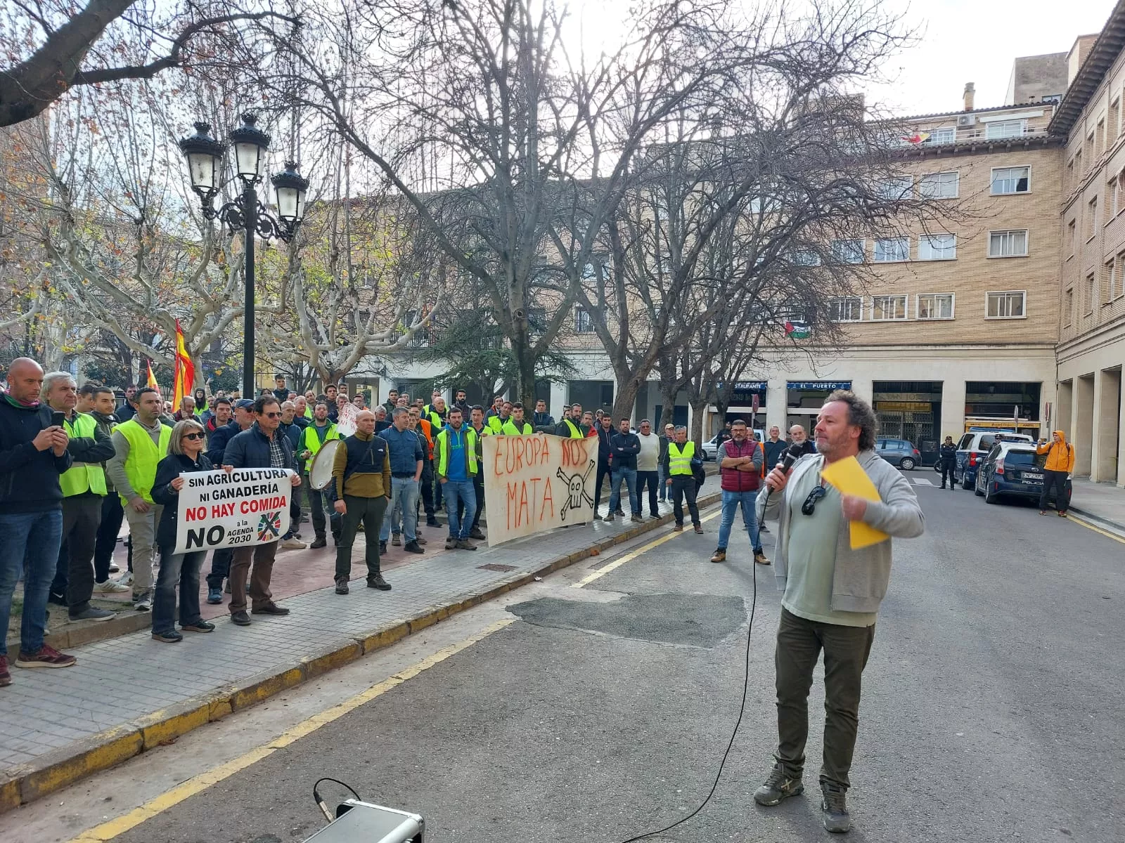 Manifestación de los agricultores por Huesca hasta la Subdelegación
