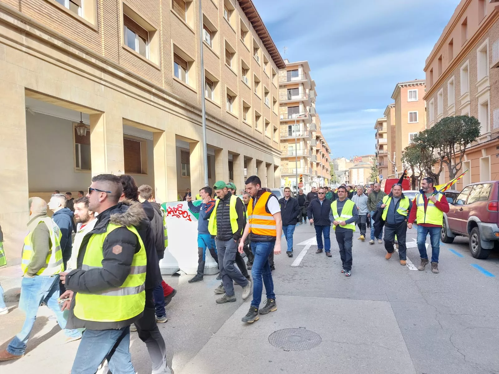 Manifestación de los agricultores por Huesca hasta la Subdelegación