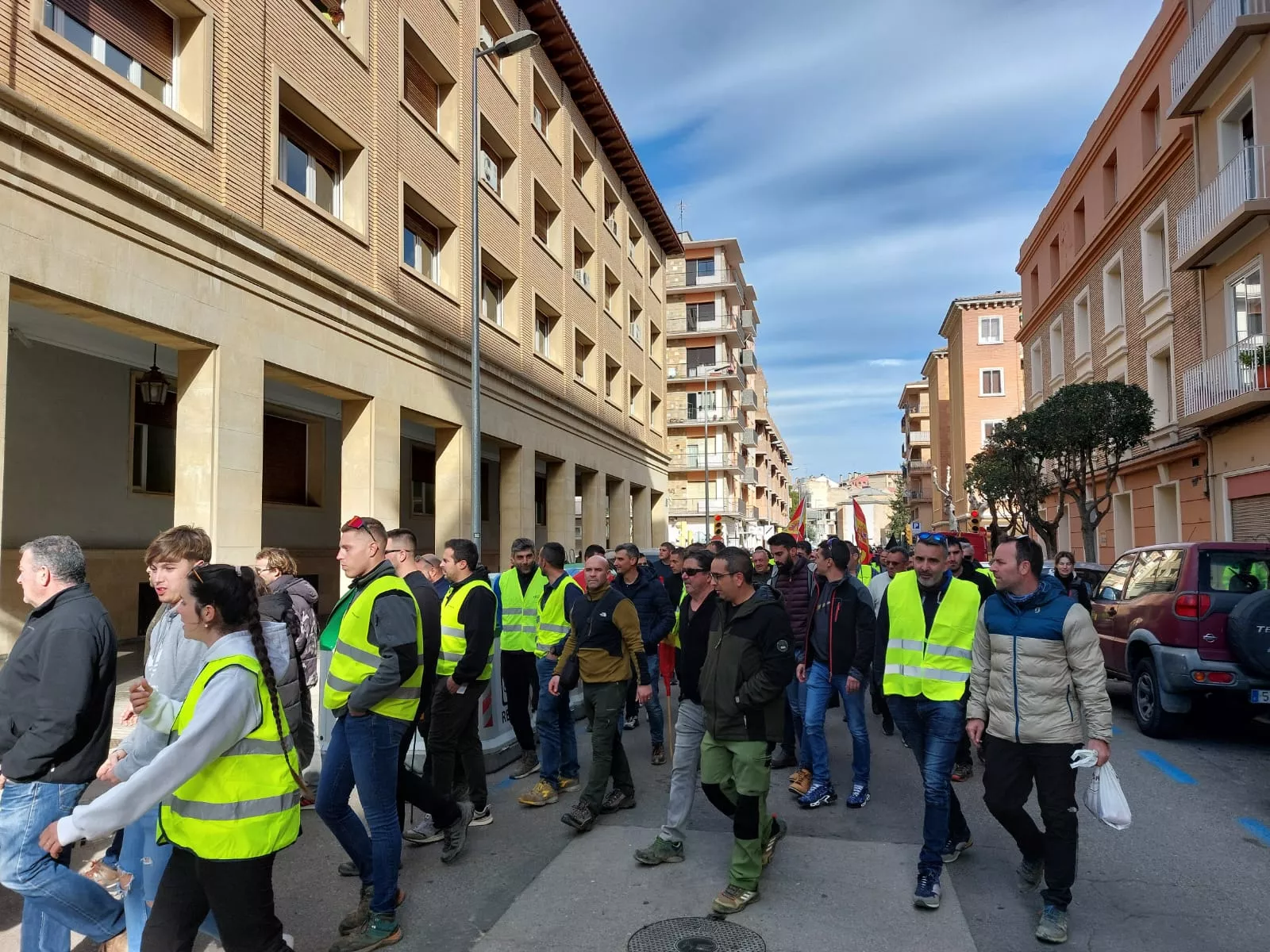 Manifestación de los agricultores por Huesca hasta la Subdelegación