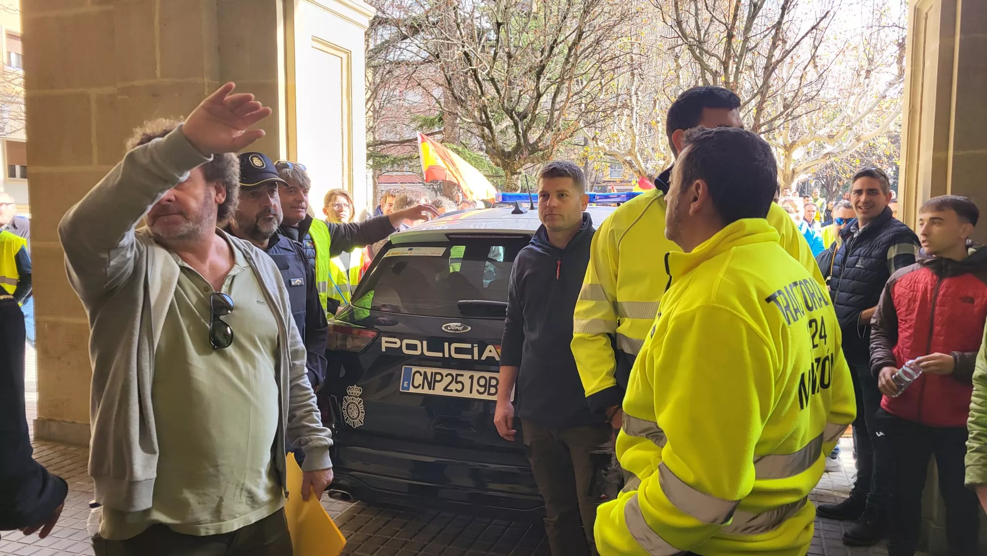 Manifestación de los agricultores por Huesca hasta la Subdelegación