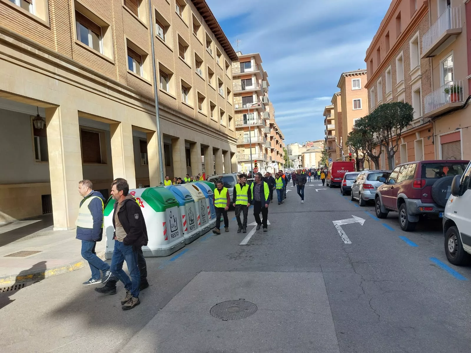 Manifestación de los agricultores por Huesca hasta la Subdelegación
