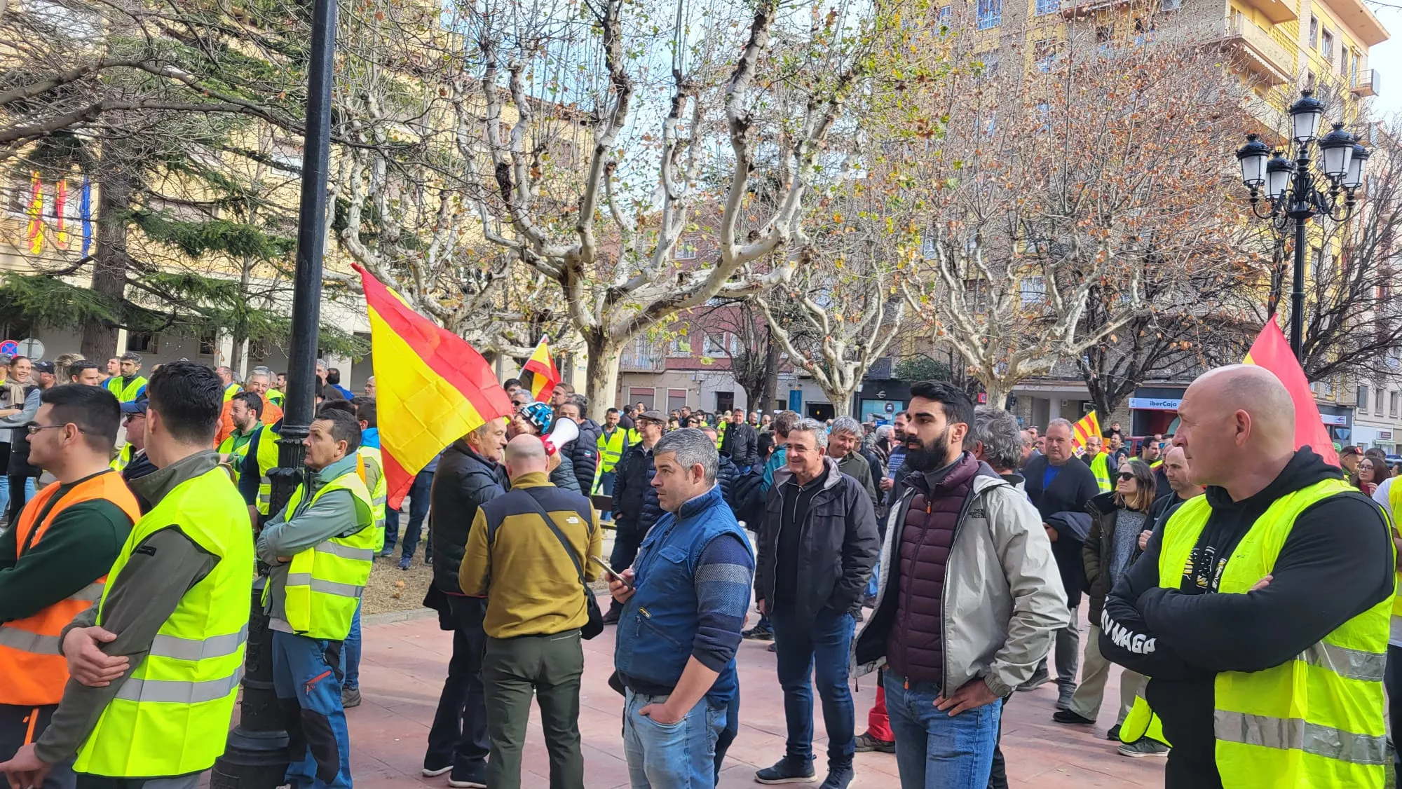 Manifestación de los agricultores por Huesca hasta la Subdelegación