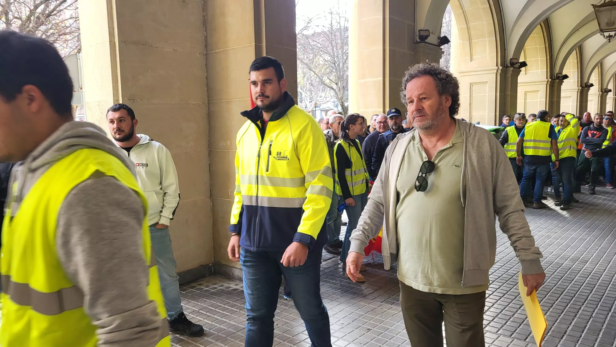 Manifestación de los agricultores por Huesca hasta la Subdelegación