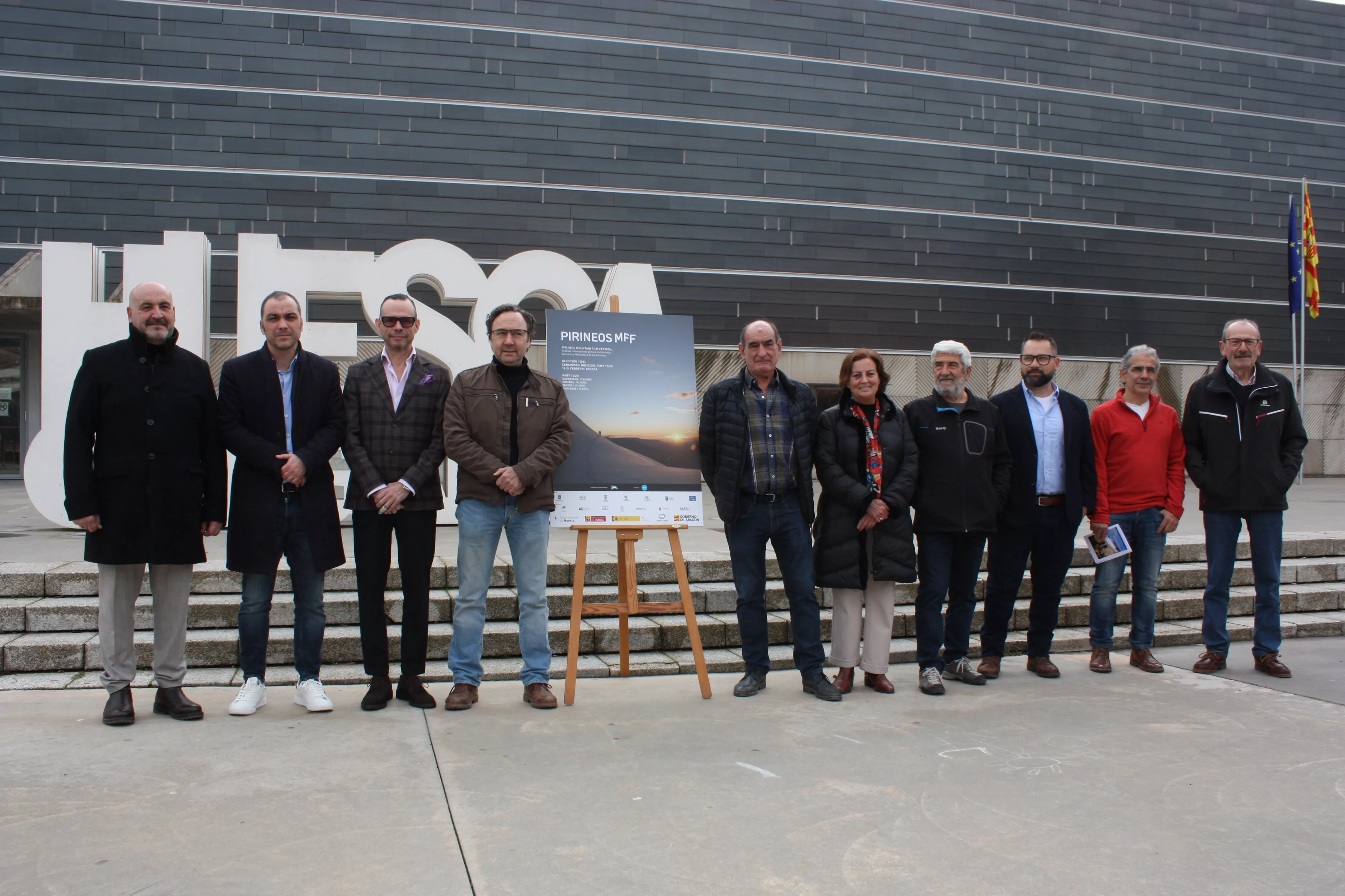 Foto de familia en la presentación del Pirineos Mountain Festival. Foto de familia en la presentación del Pirineos Mountain Festival.