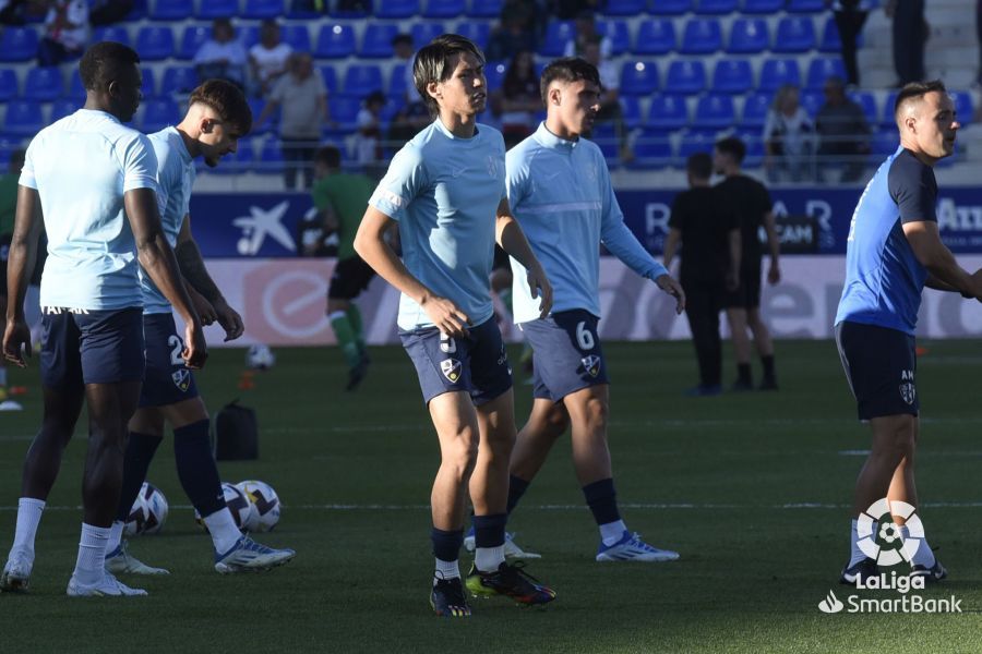 Imágenes del partido Huesca Rácing de Santander. Foto La Liga 
