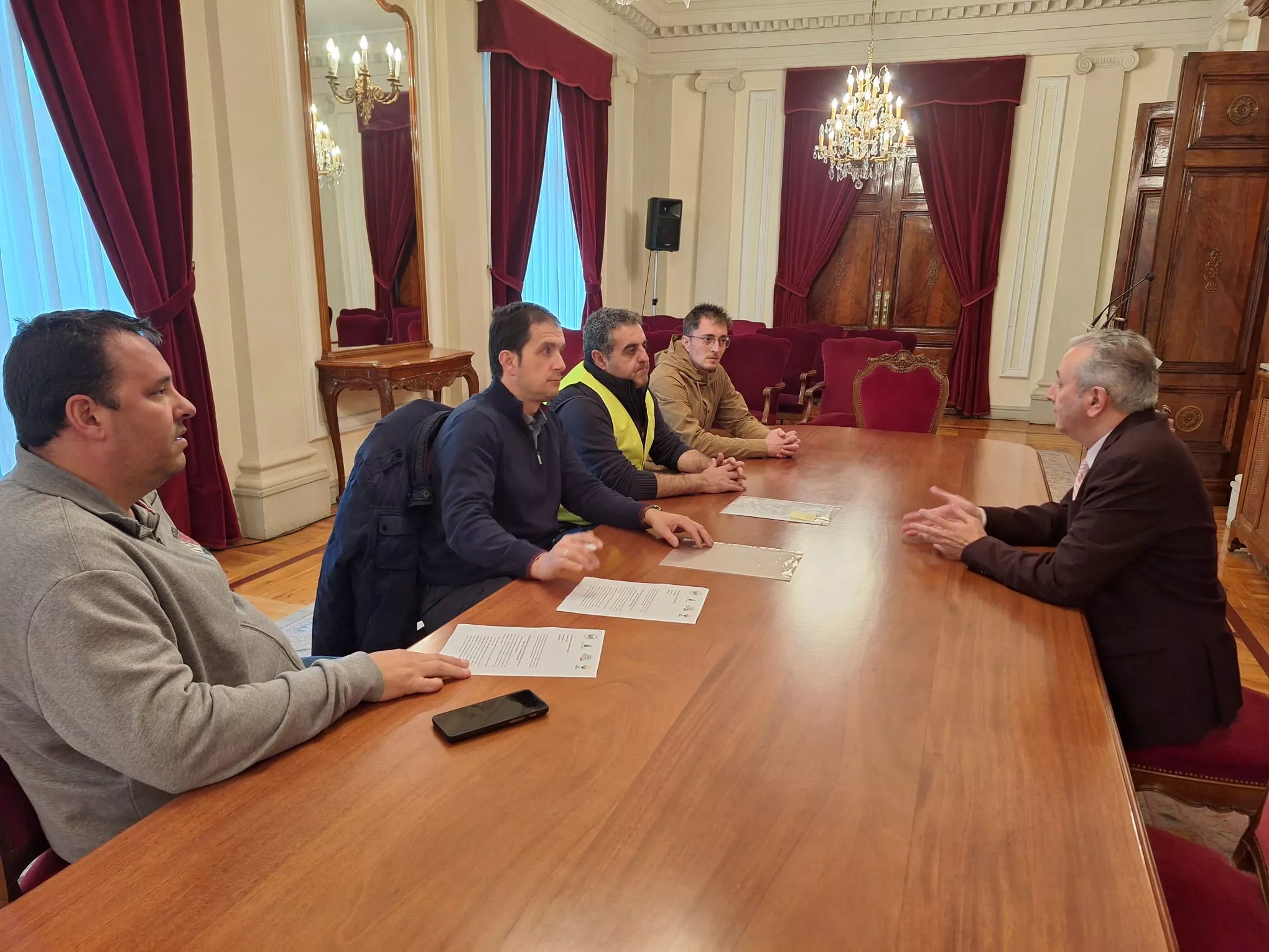 El subdelegado del Gobierno recibe a las organizaciones agrarias.