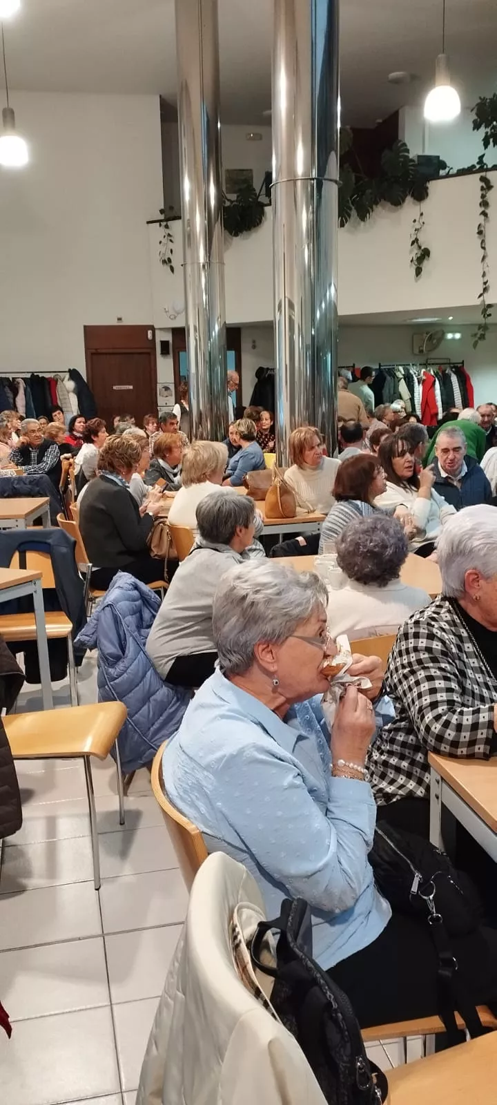Celebración de Santa Águeda en el Hogar de las Personas Mayores