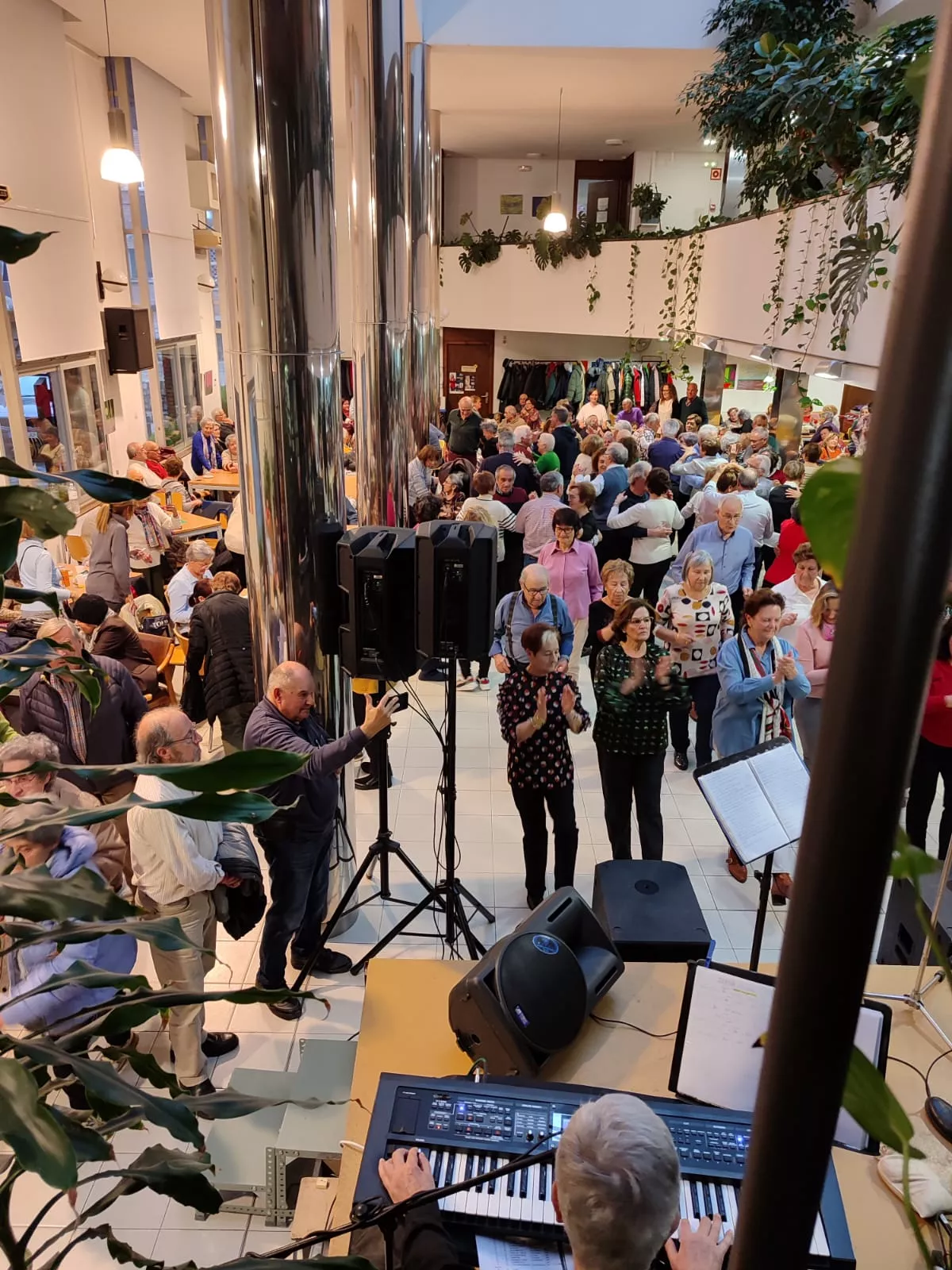 Celebración de Santa Águeda en el Hogar de las Personas Mayores