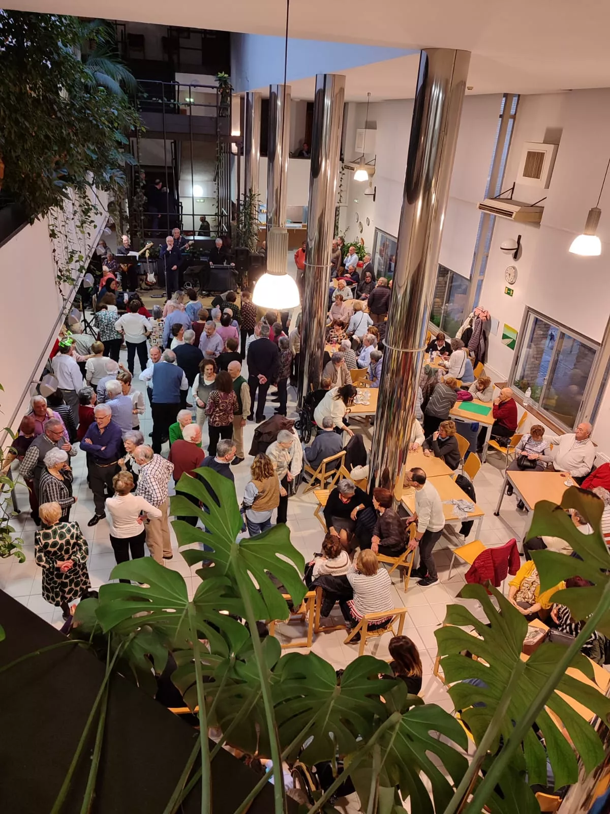 Celebración de Santa Águeda en el Hogar de las Personas Mayores