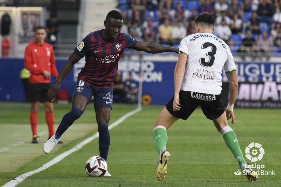Imágenes del partido Huesca Rácing de Santander. Foto La Liga  