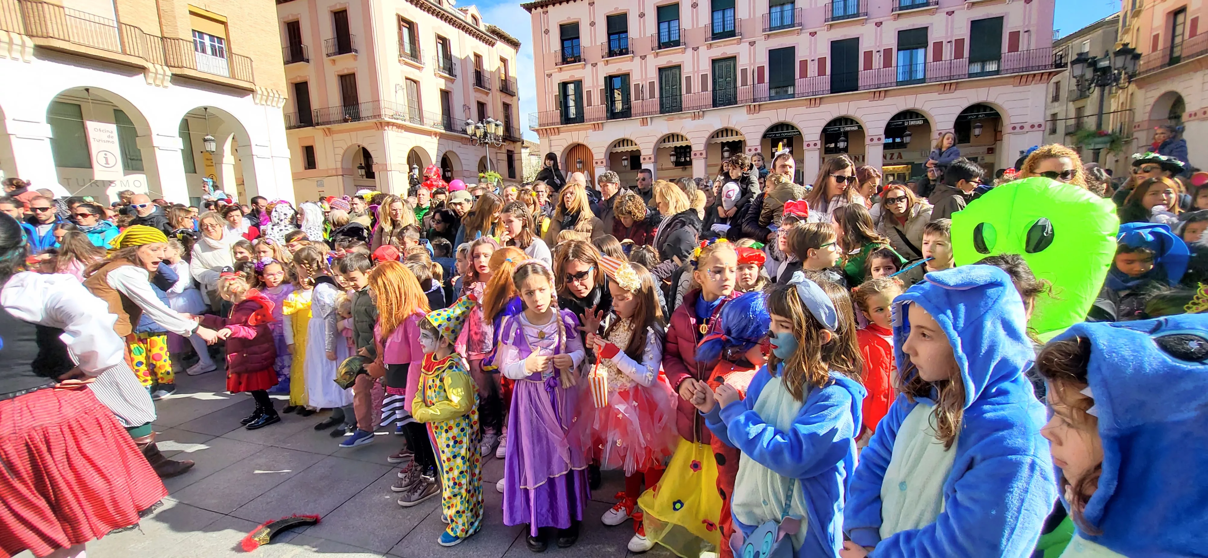  Fiesta Infantil de Carnaval con Viridiana en Huesca. Foto Mercedes Manterola