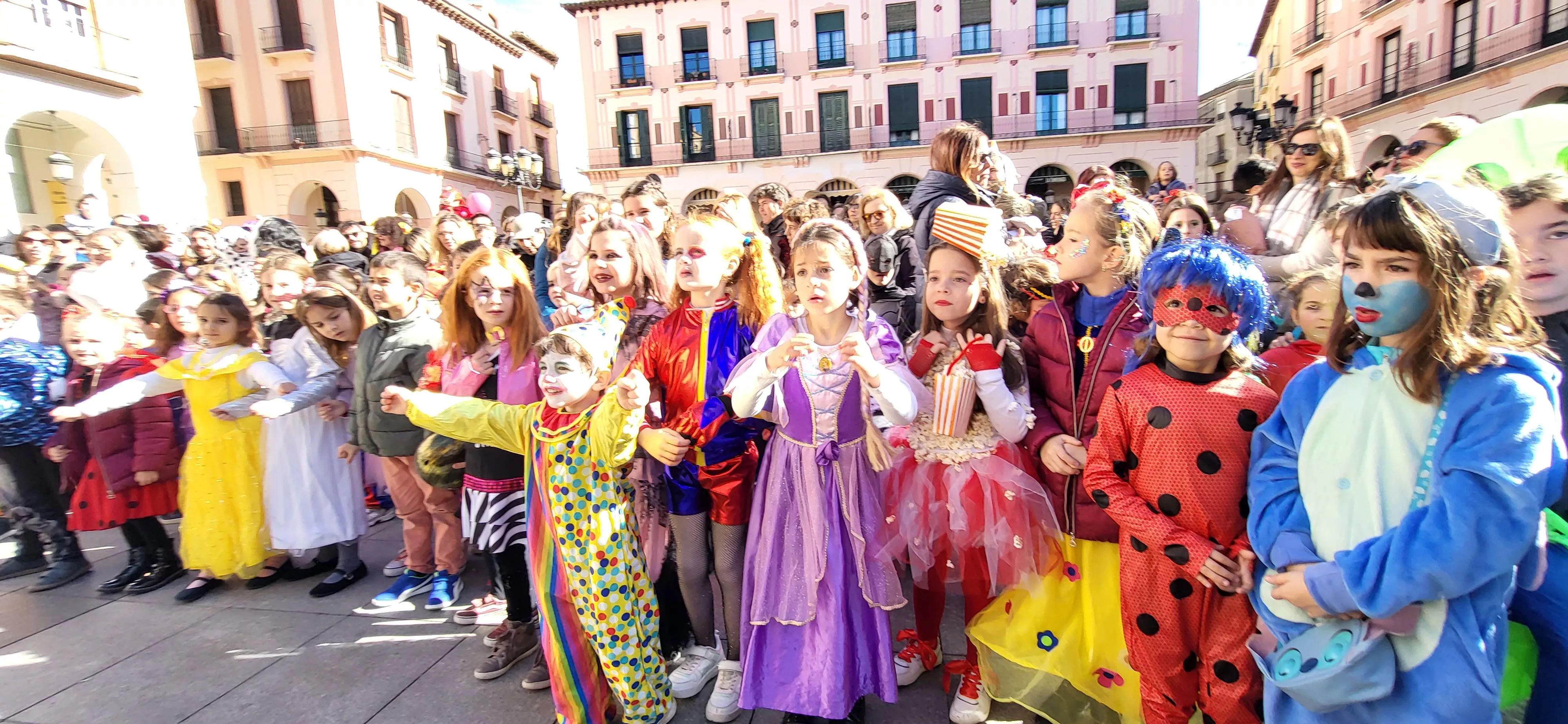  Fiesta Infantil de Carnaval con Viridiana en Huesca. Foto Mercedes Manterola