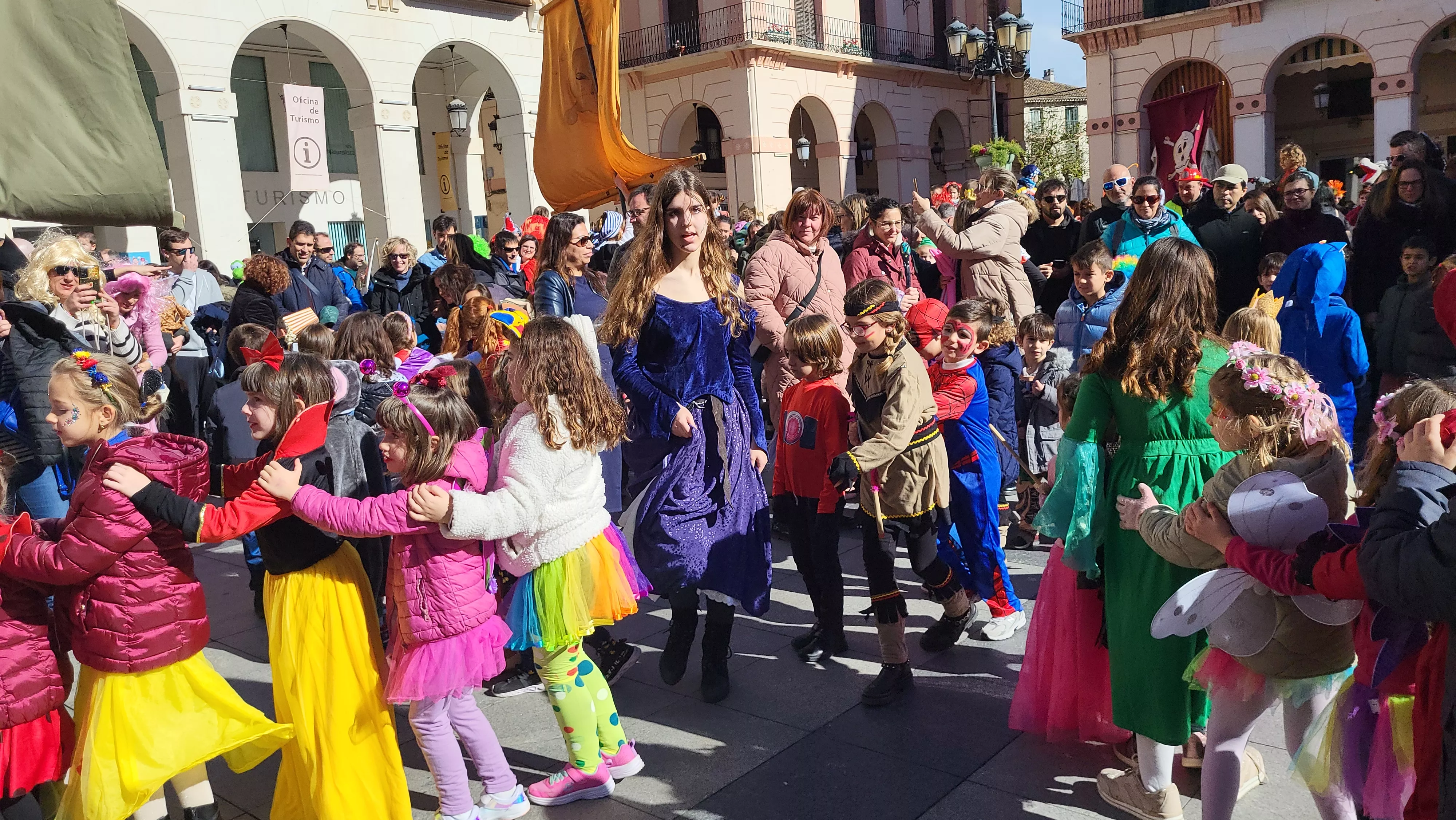  Fiesta Infantil de Carnaval con Viridiana en Huesca. Foto Mercedes Manterola