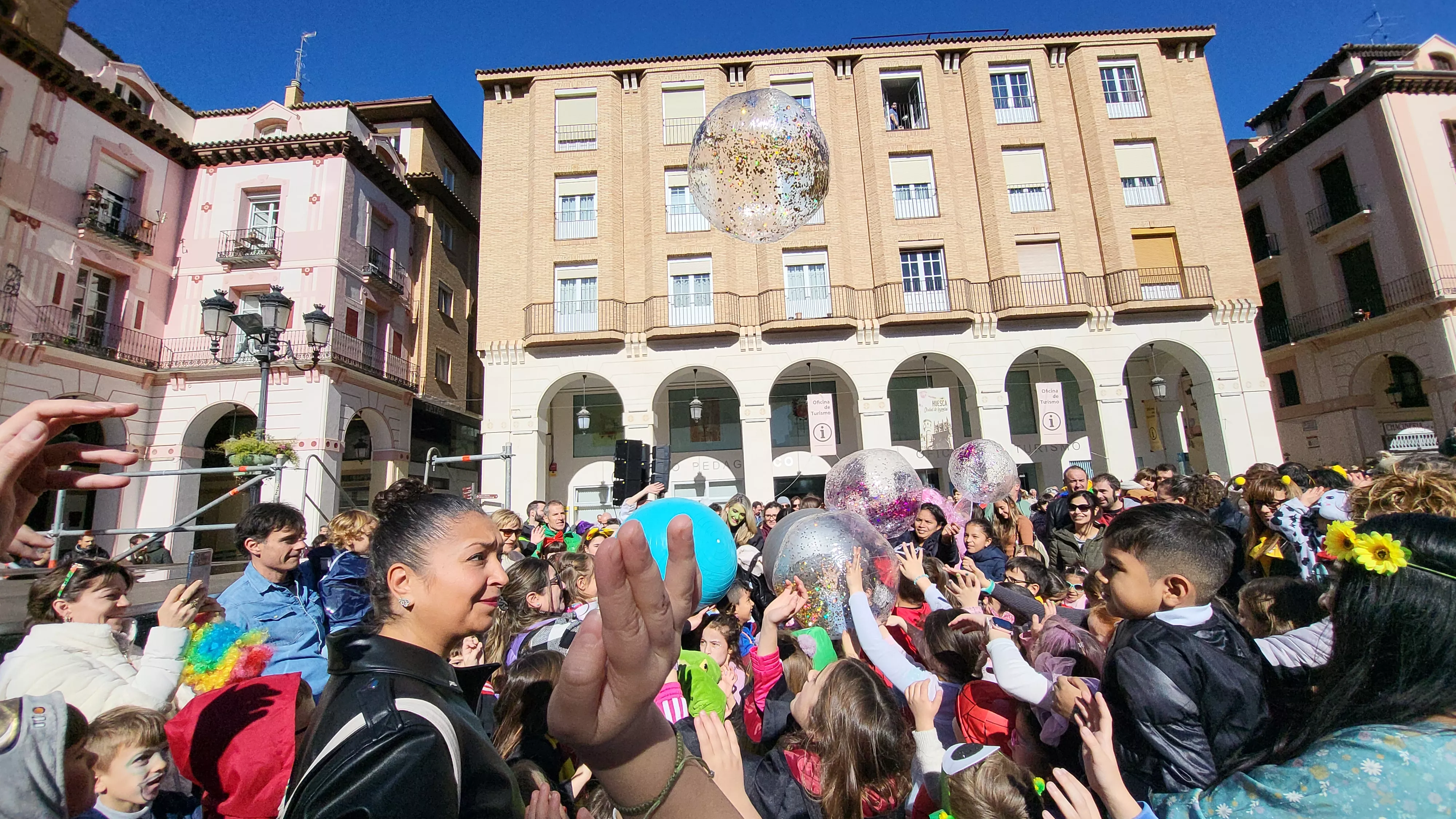  Fiesta Infantil de Carnaval con Viridiana en Huesca. Foto Mercedes Manterola