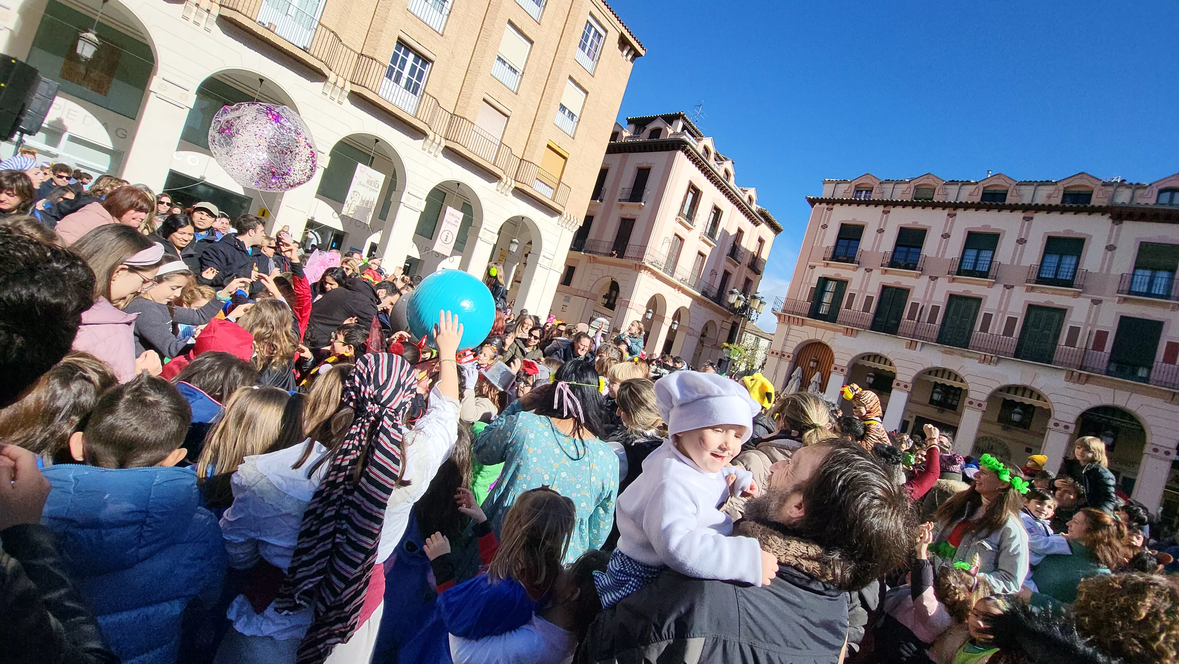  Fiesta Infantil de Carnaval con Viridiana en Huesca. Foto Mercedes Manterola