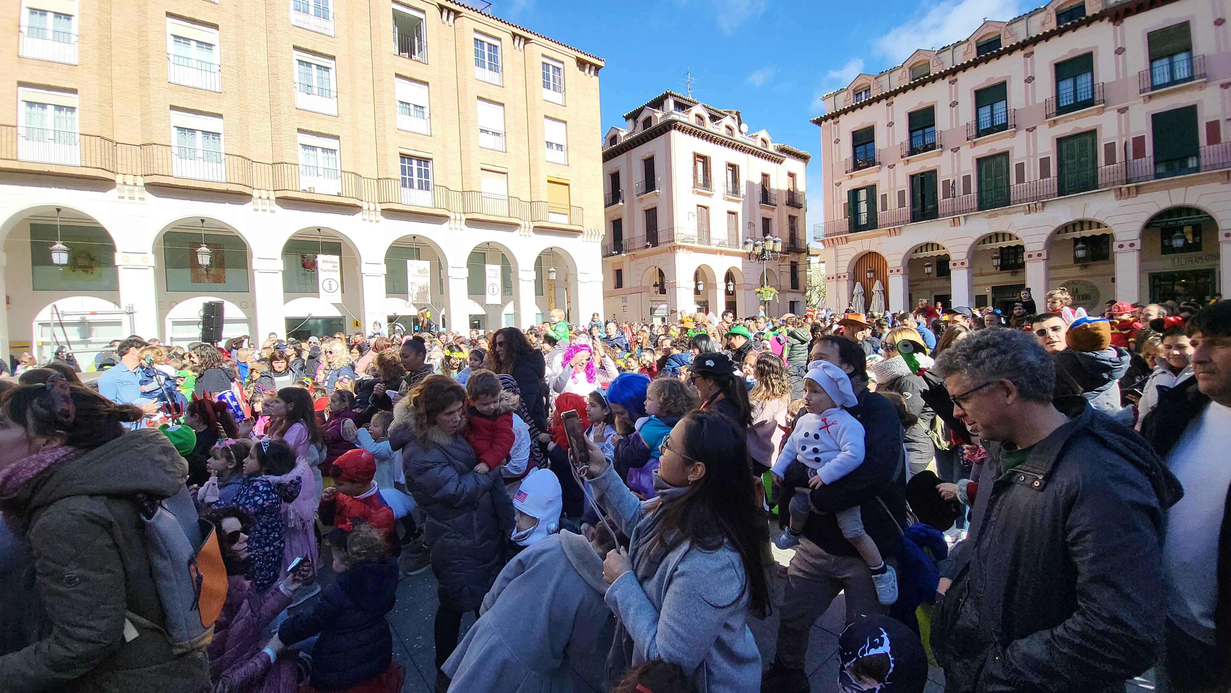  Fiesta Infantil de Carnaval con Viridiana en Huesca. Foto Mercedes Manterola