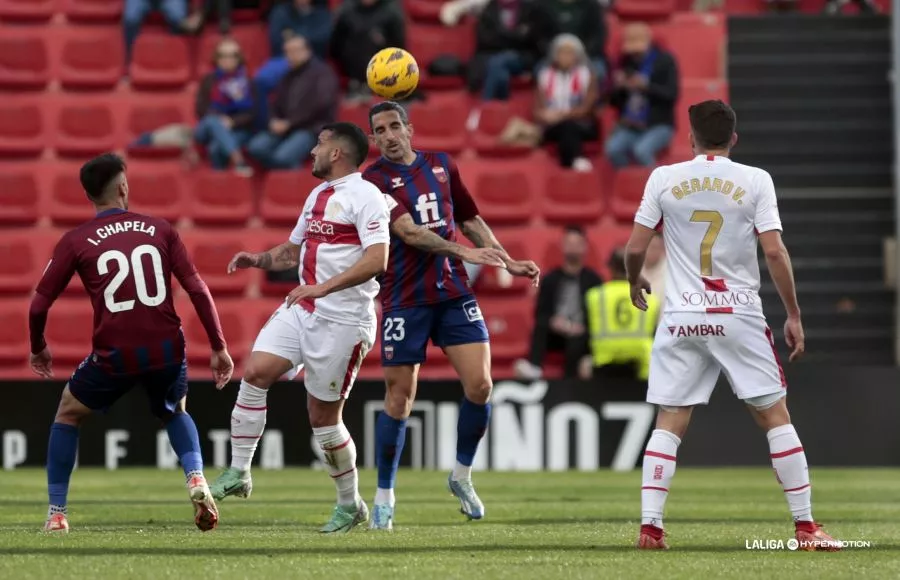 Elady y Gerard, con Marc Mateu y Chapela. Vísteme despacio que tengo prisa