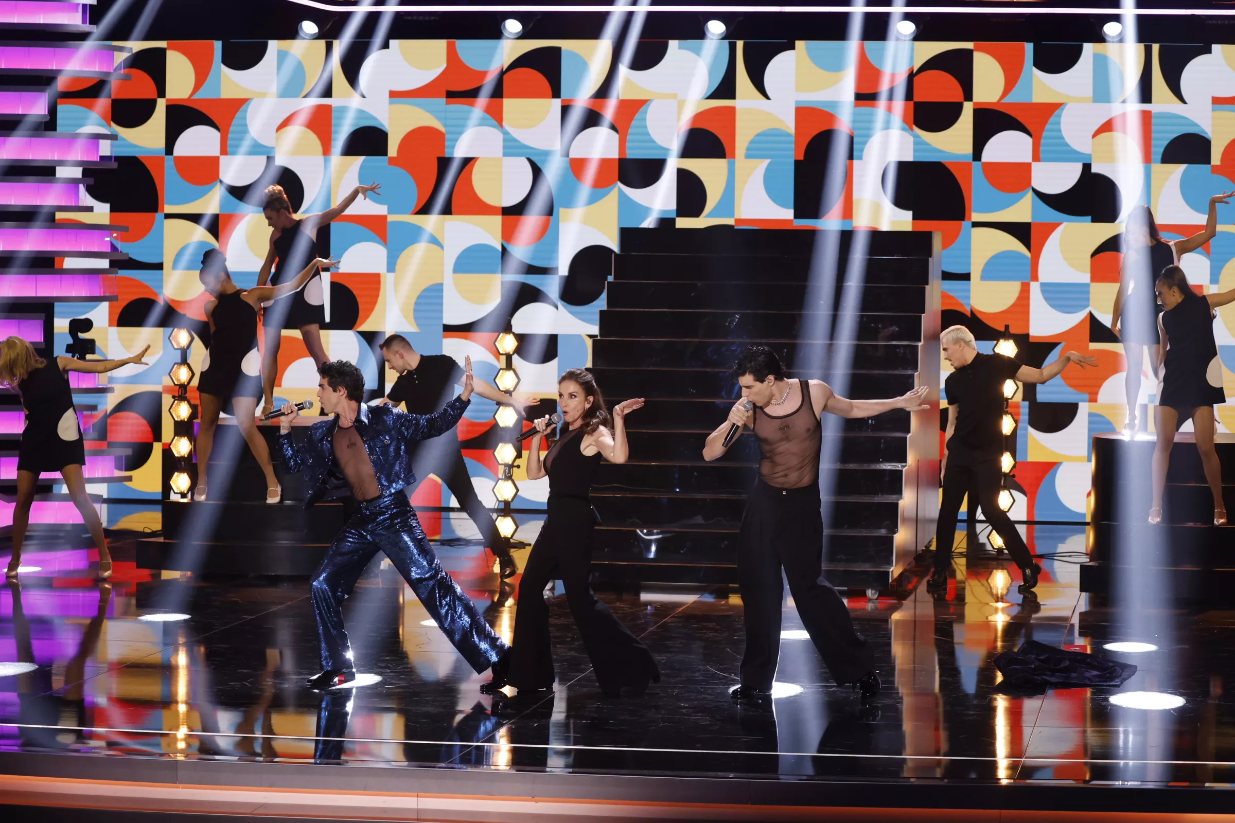 Los Javis y Ana Belén