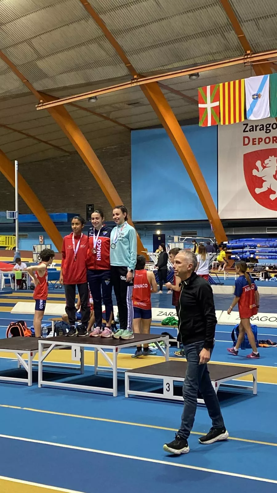 María Aso (Hinaco), campeona en 1.500 Sub 18