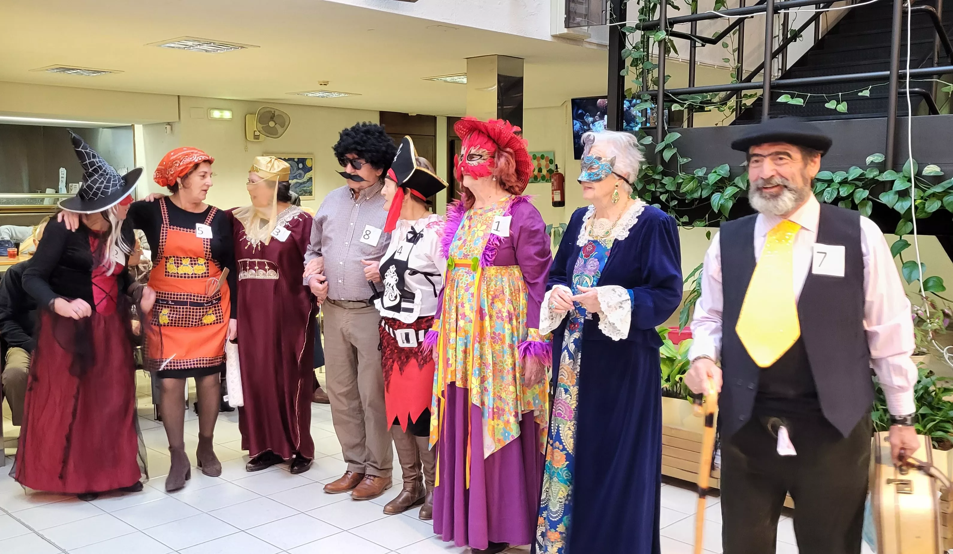 Celebración del Carnaval en el Hogar de Personas Mayores de Huesca. Foto Mercedes Manterola
