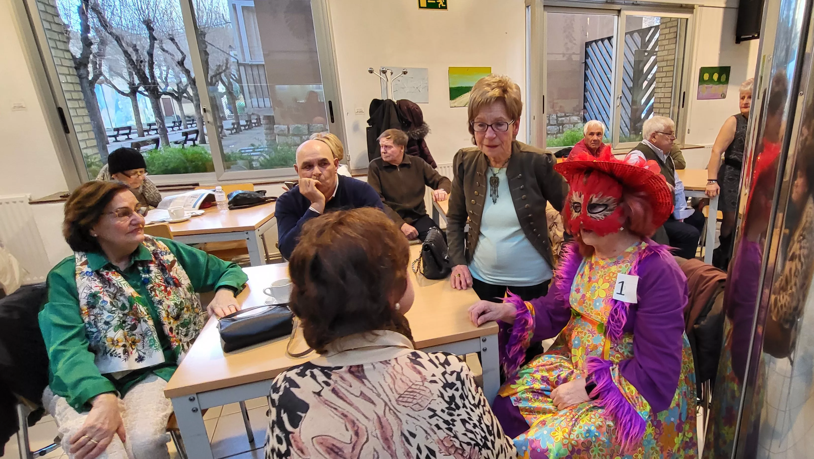 Celebración del Carnaval en el Hogar de Personas Mayores de Huesca. Foto Mercedes Manterola