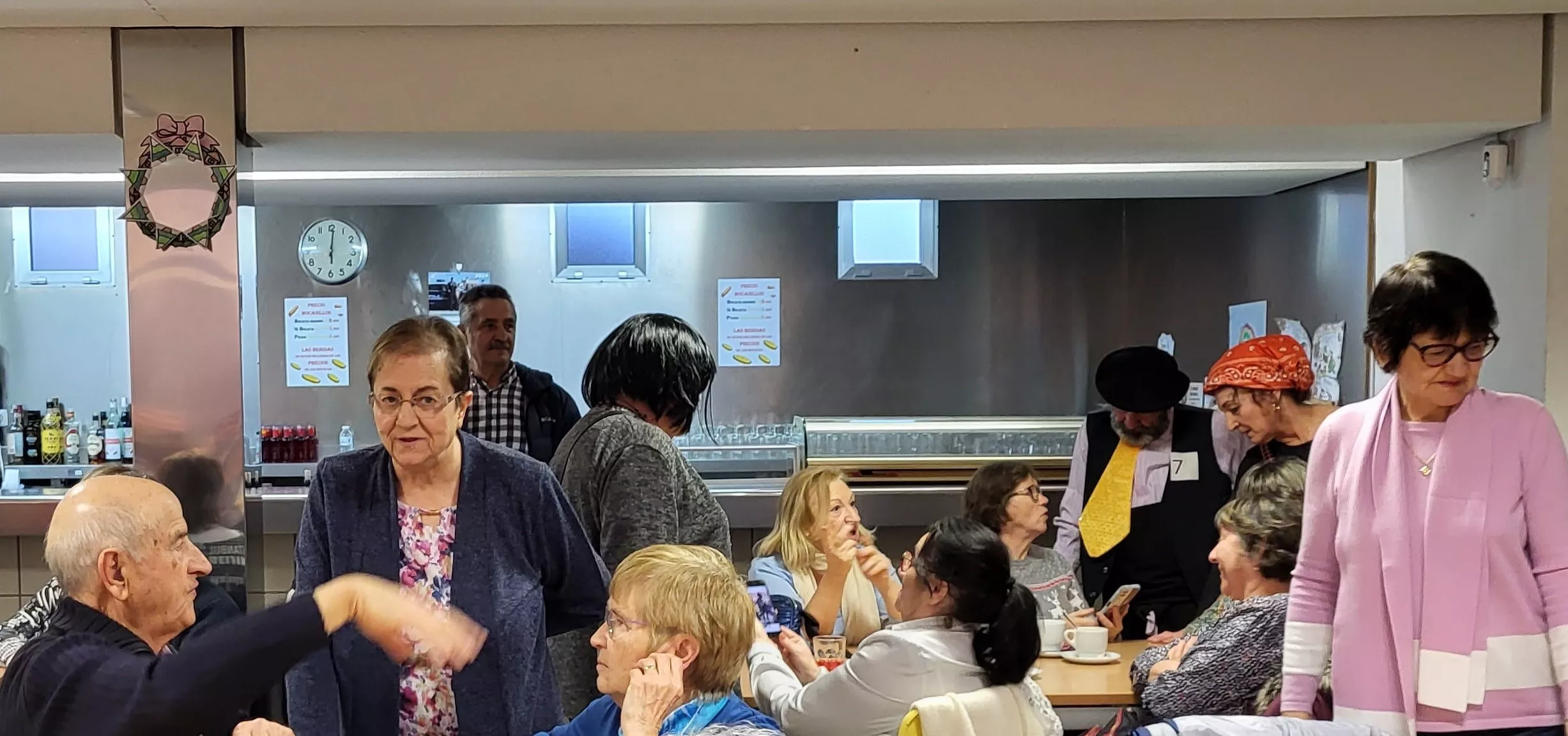 Celebración del Carnaval en el Hogar de Personas Mayores de Huesca. Foto Mercedes Manterola