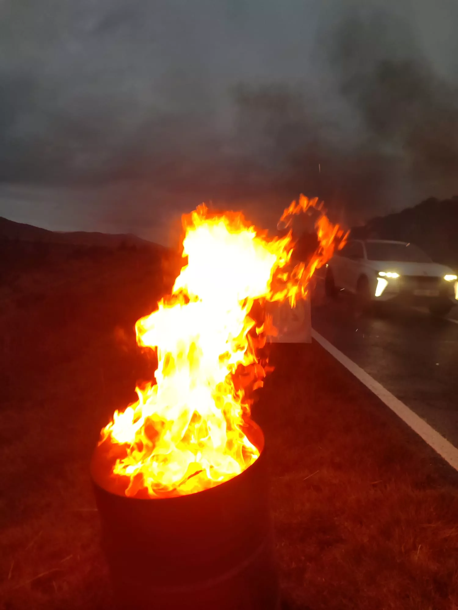 Tractorada en Puente la Reina de Jaca