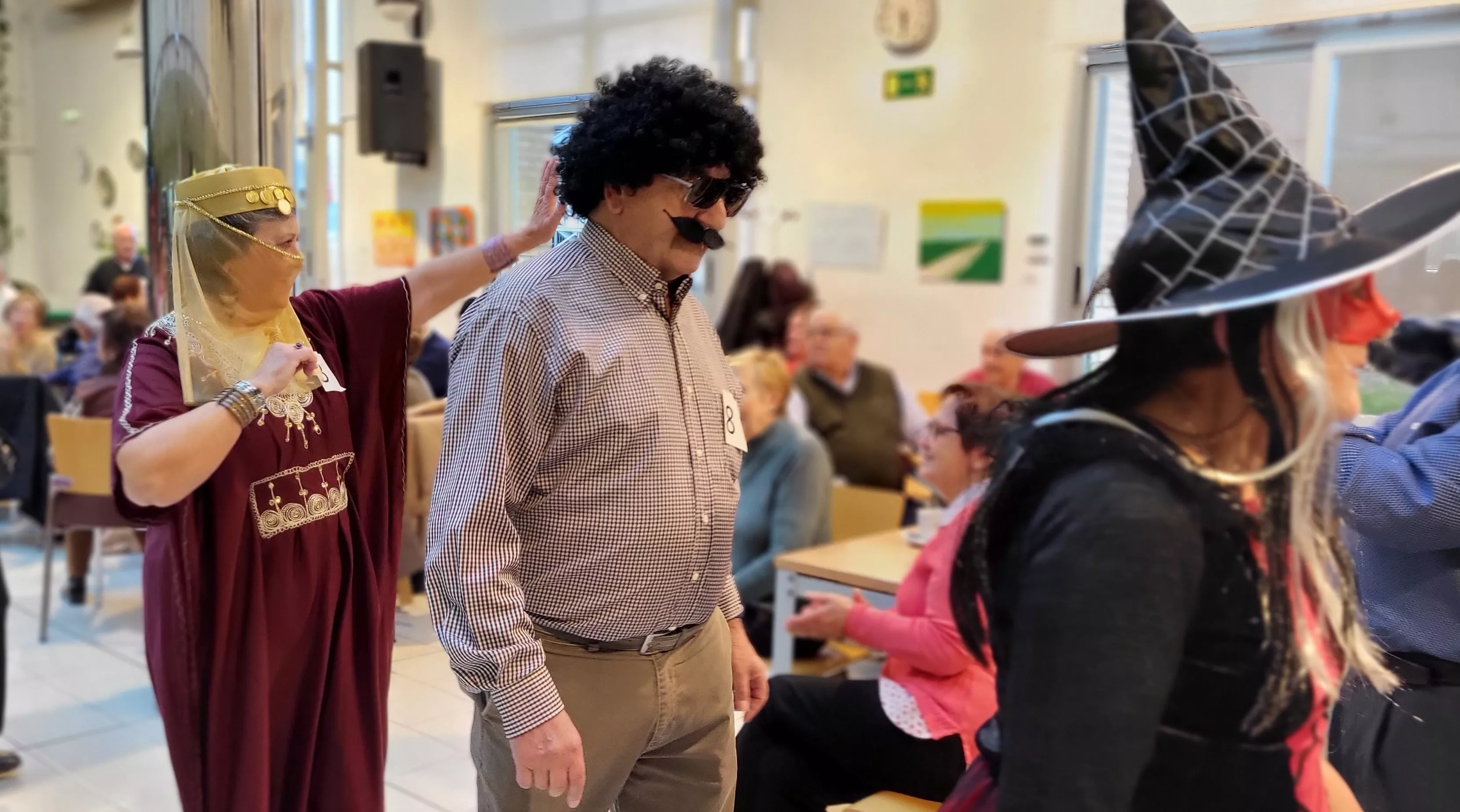 Celebración del Carnaval en el Hogar de Personas Mayores de Huesca. Foto Mercedes Manterola