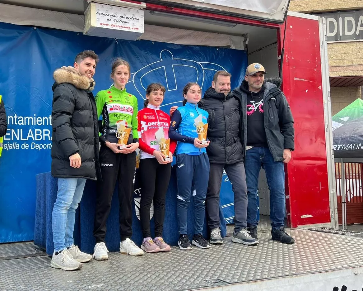 La caspolina Sanahuja se estrenó con el equipo oscense sumando su primer podio.