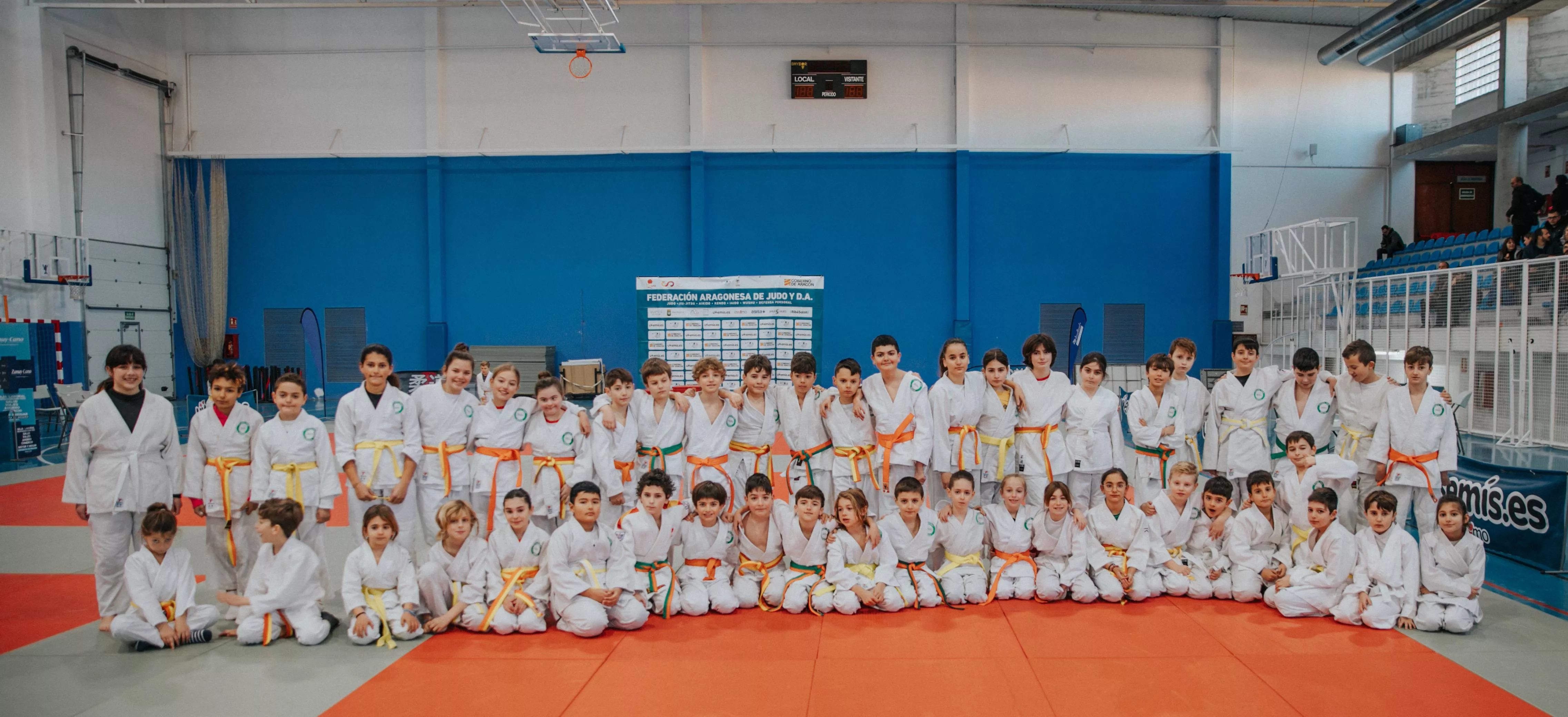 Alev‌ines y benjamines de Escuela Ibón