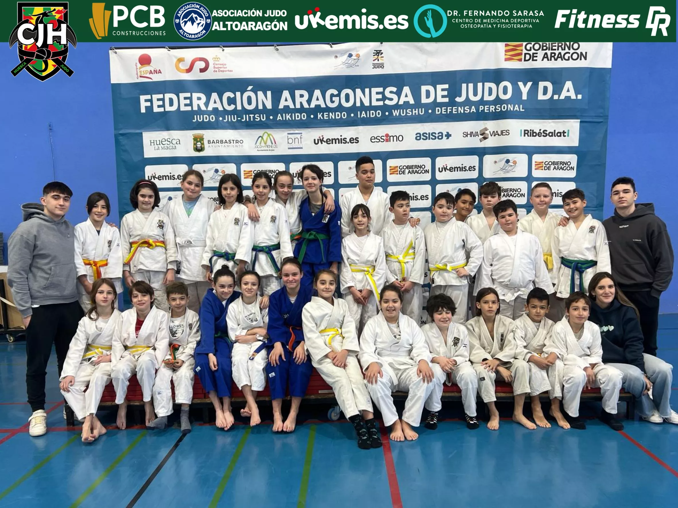 Benjamines y alevines Club Judo Huesca