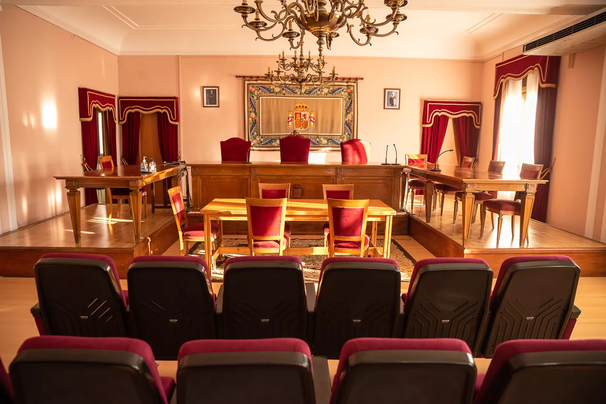 Ayuntamiento de Sariñena. El informe de la DPH sobre Ariste trata sobre los complementos percibidos Ayuntamiento de Sariñena. El informe de la DPH sobre Ariste trata sobre los complementos percibidos