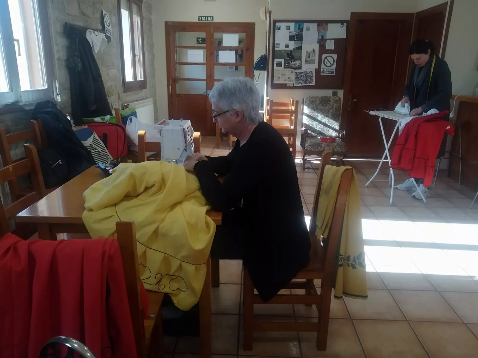 Taller de sayas tradicionales en Agüero