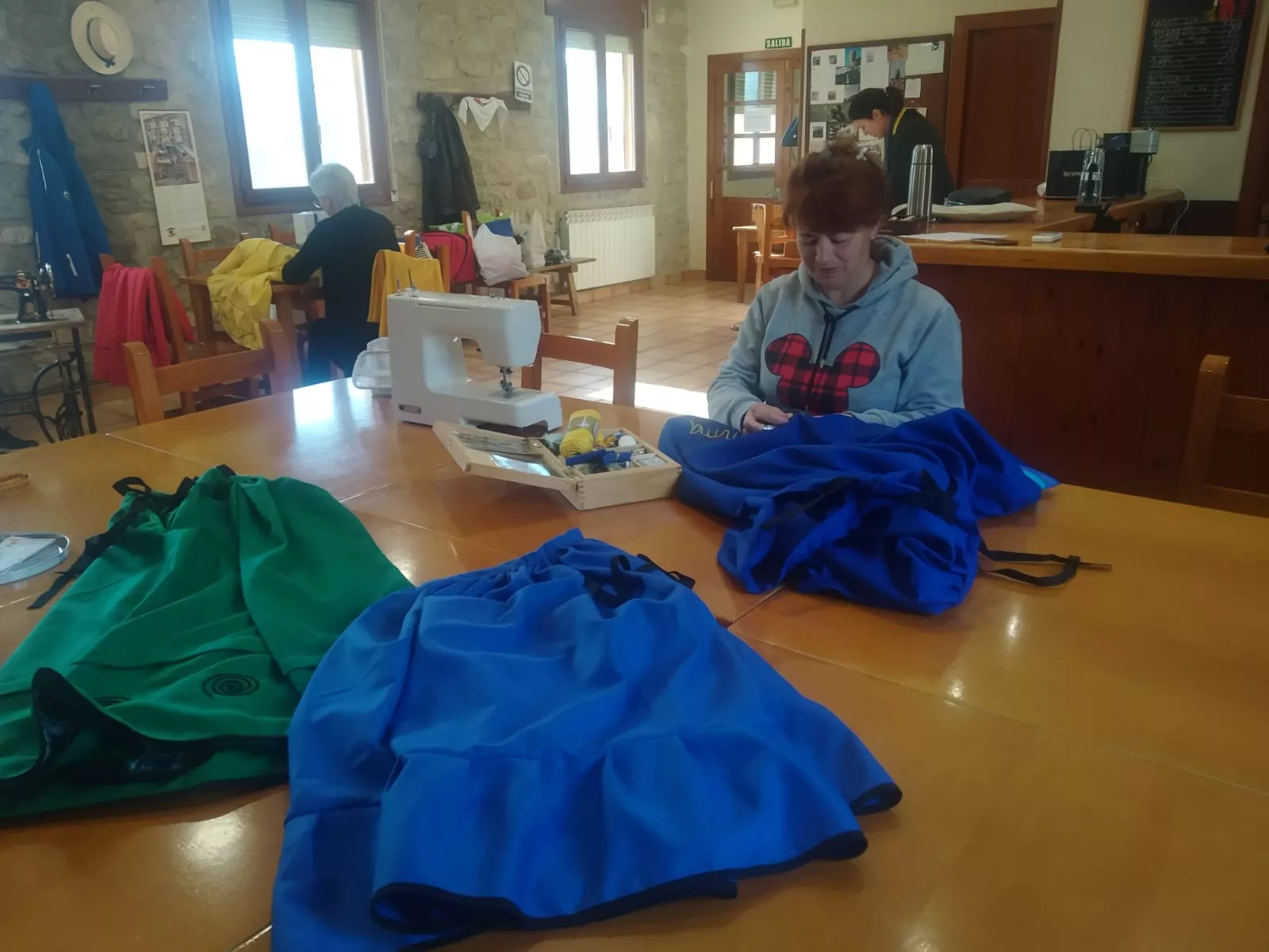 Taller de sayas tradicionales en Agüero