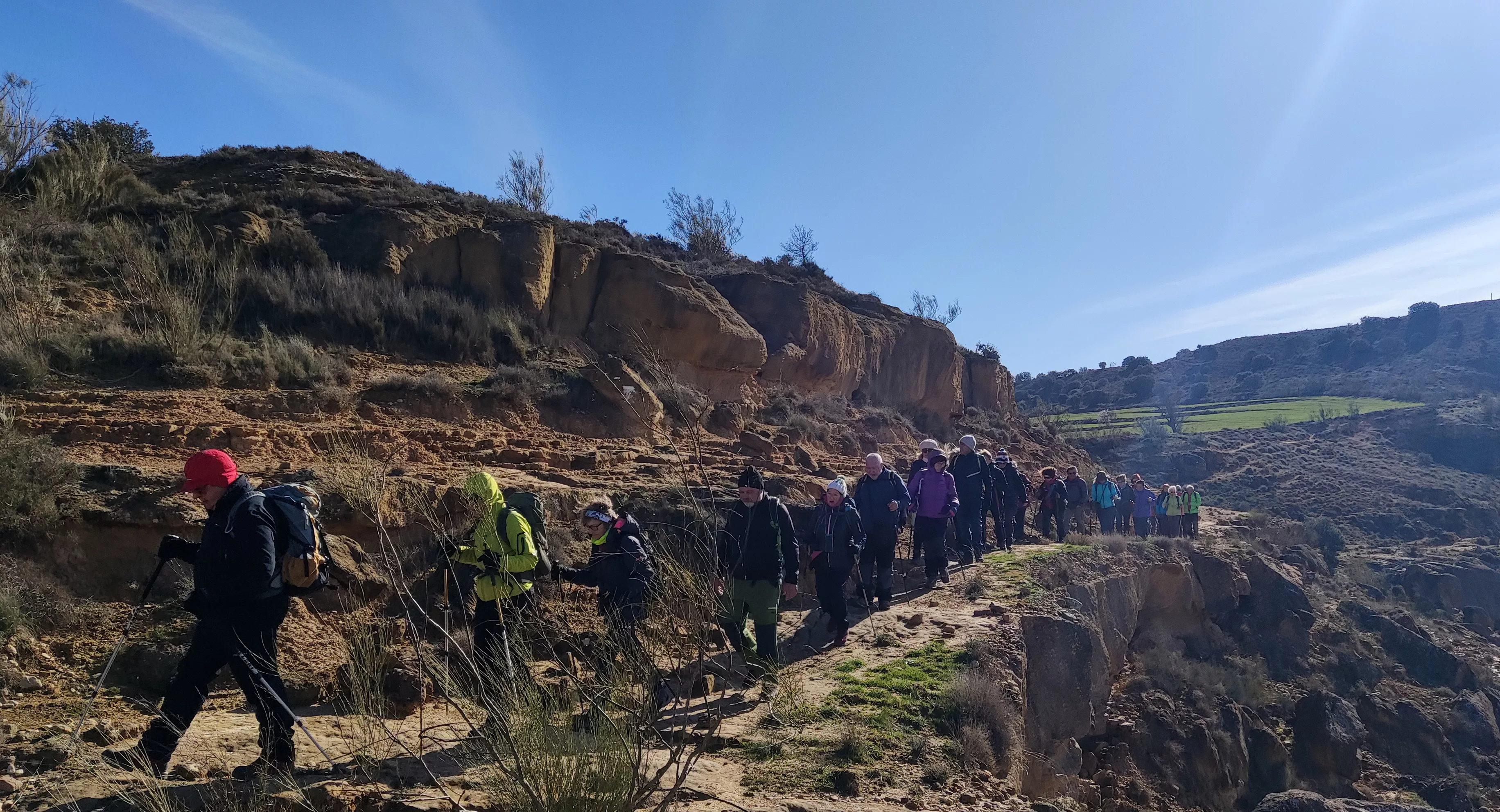 Por barrancos, camino de Fraella.