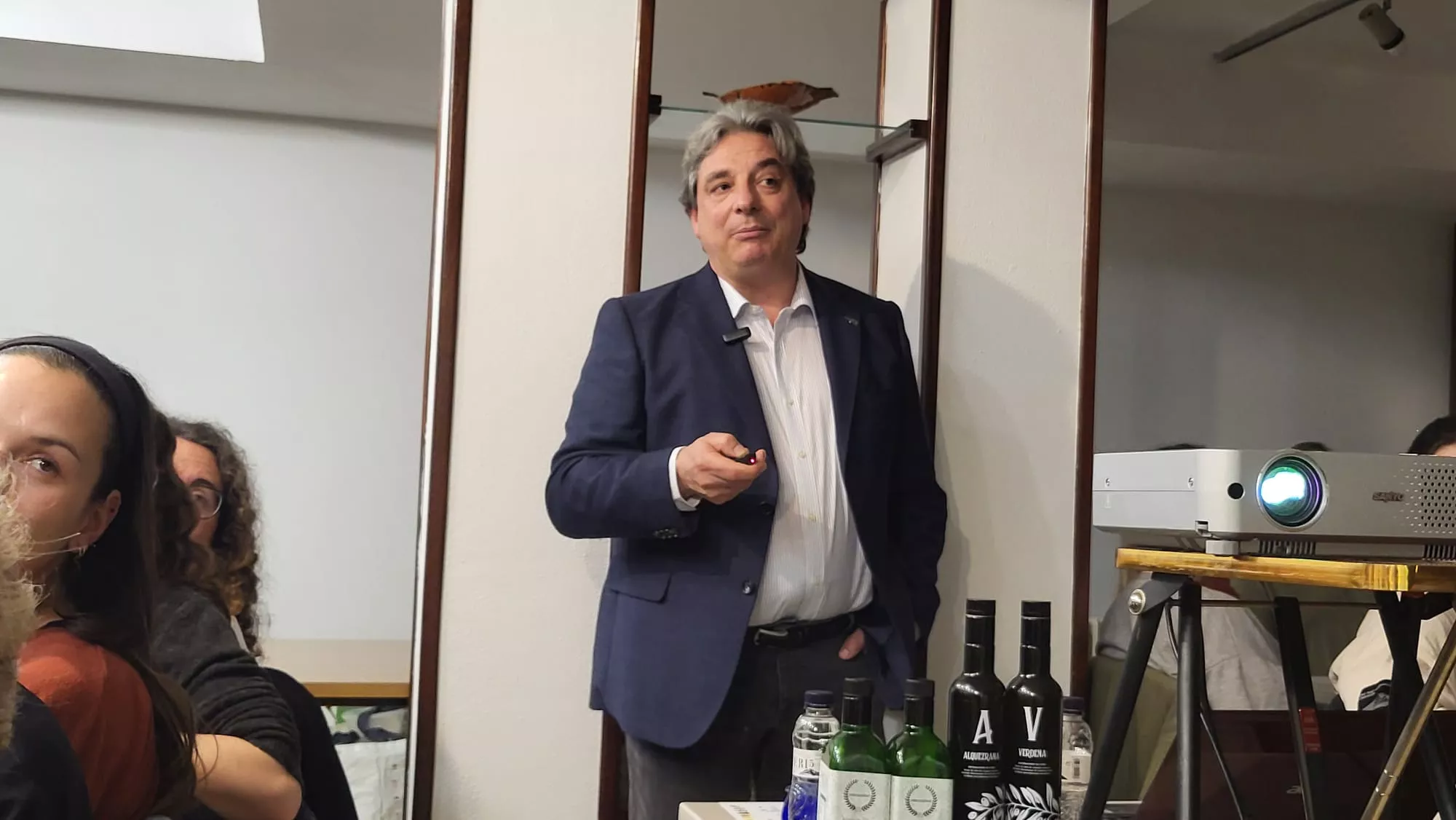 Jornada sobre el aceite de oliva en el Colegio de Médicos de Huesca