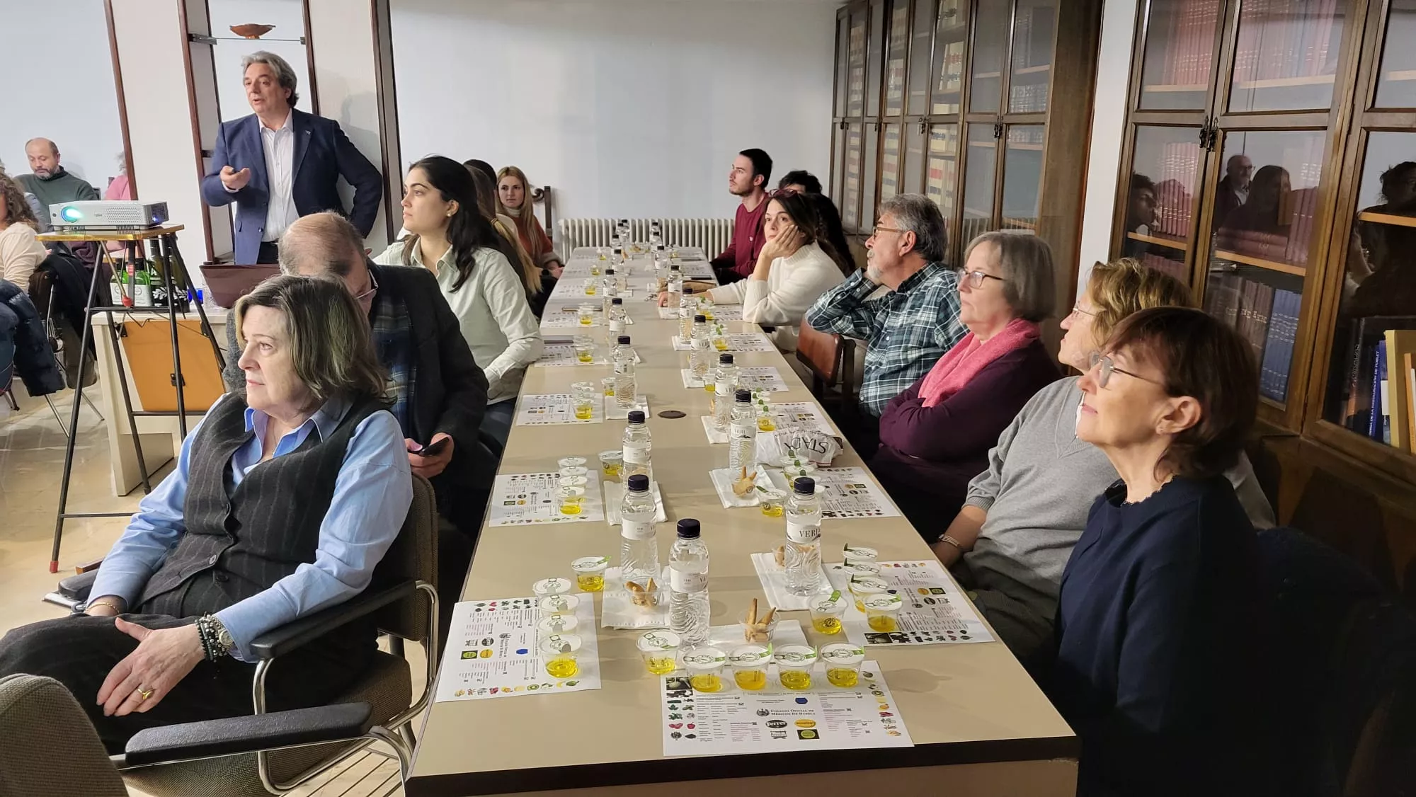 Jornada sobre el aceite de oliva en el Colegio de Médicos de Huesca