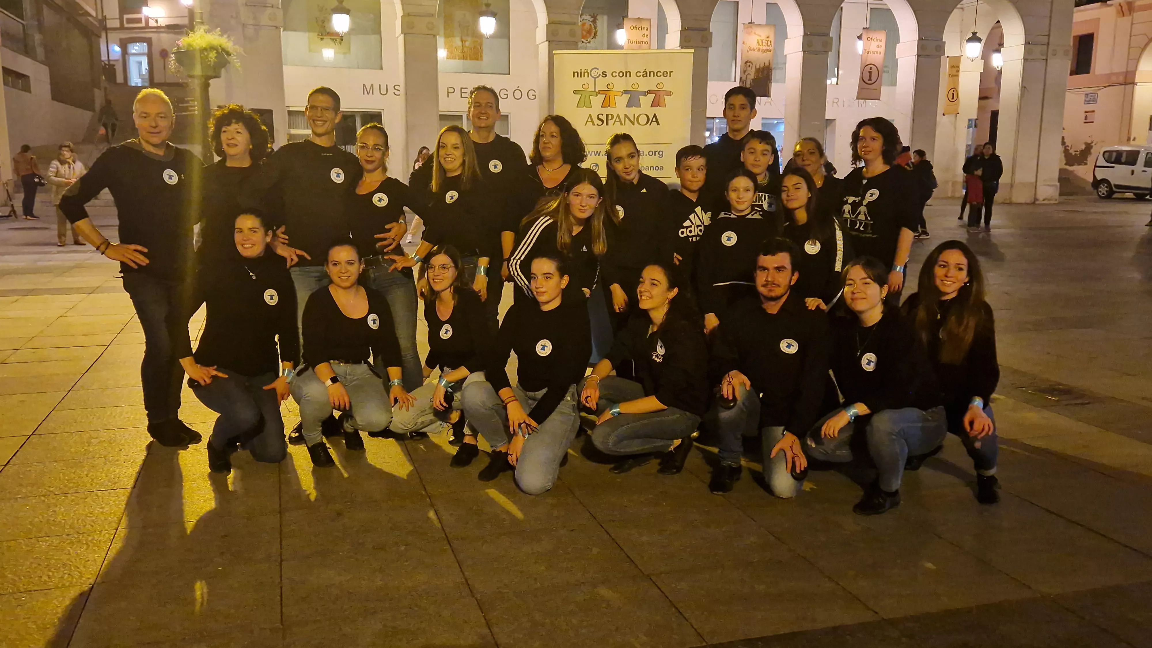 Jotas por las niñas y niños con cáncer: flashmob de Aspanoa. Foto Myriam Martínez