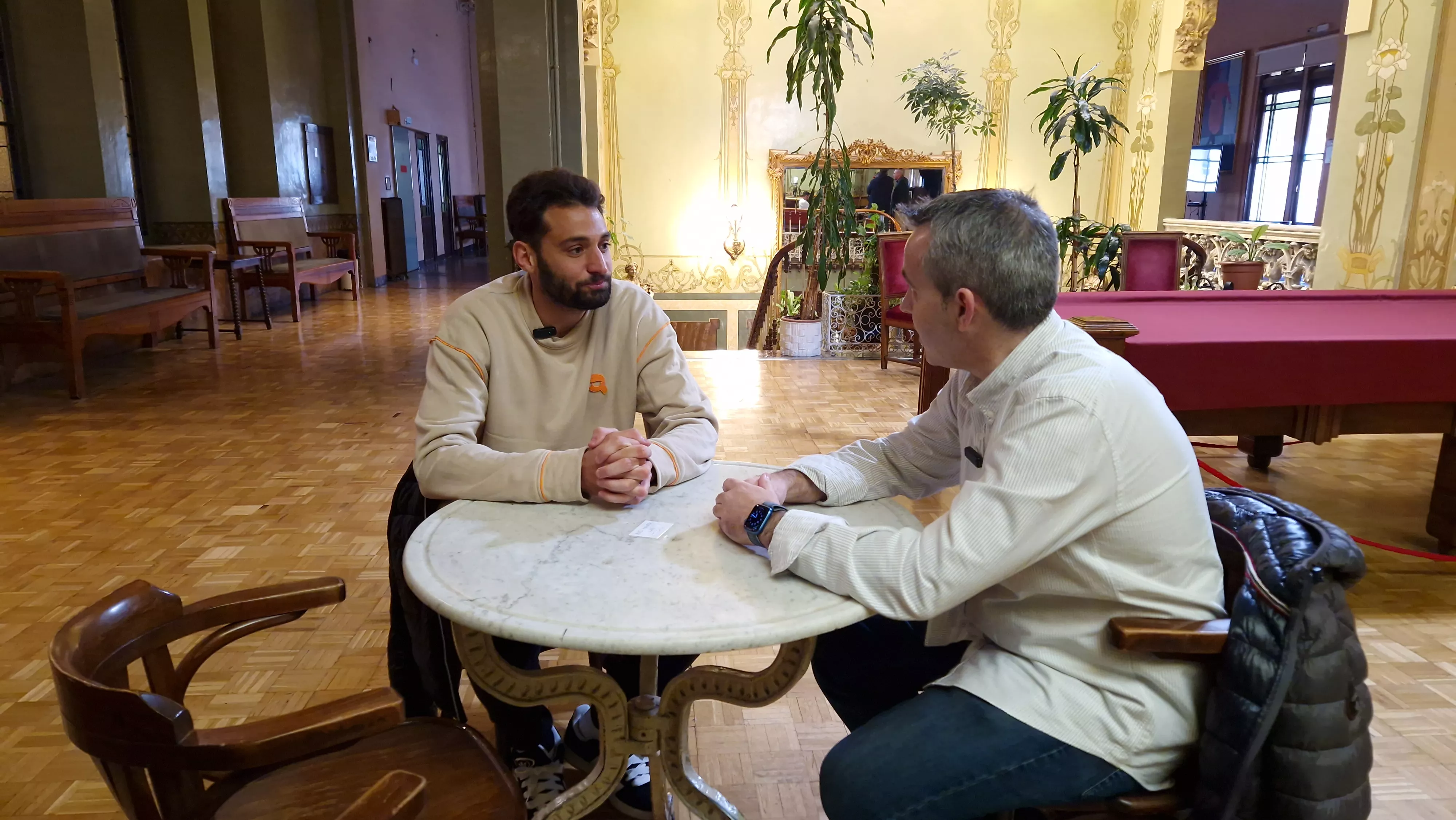 Campaña ¡Huesca, sí se puede! con Obeng y Martos. Foto Myriam Martínez