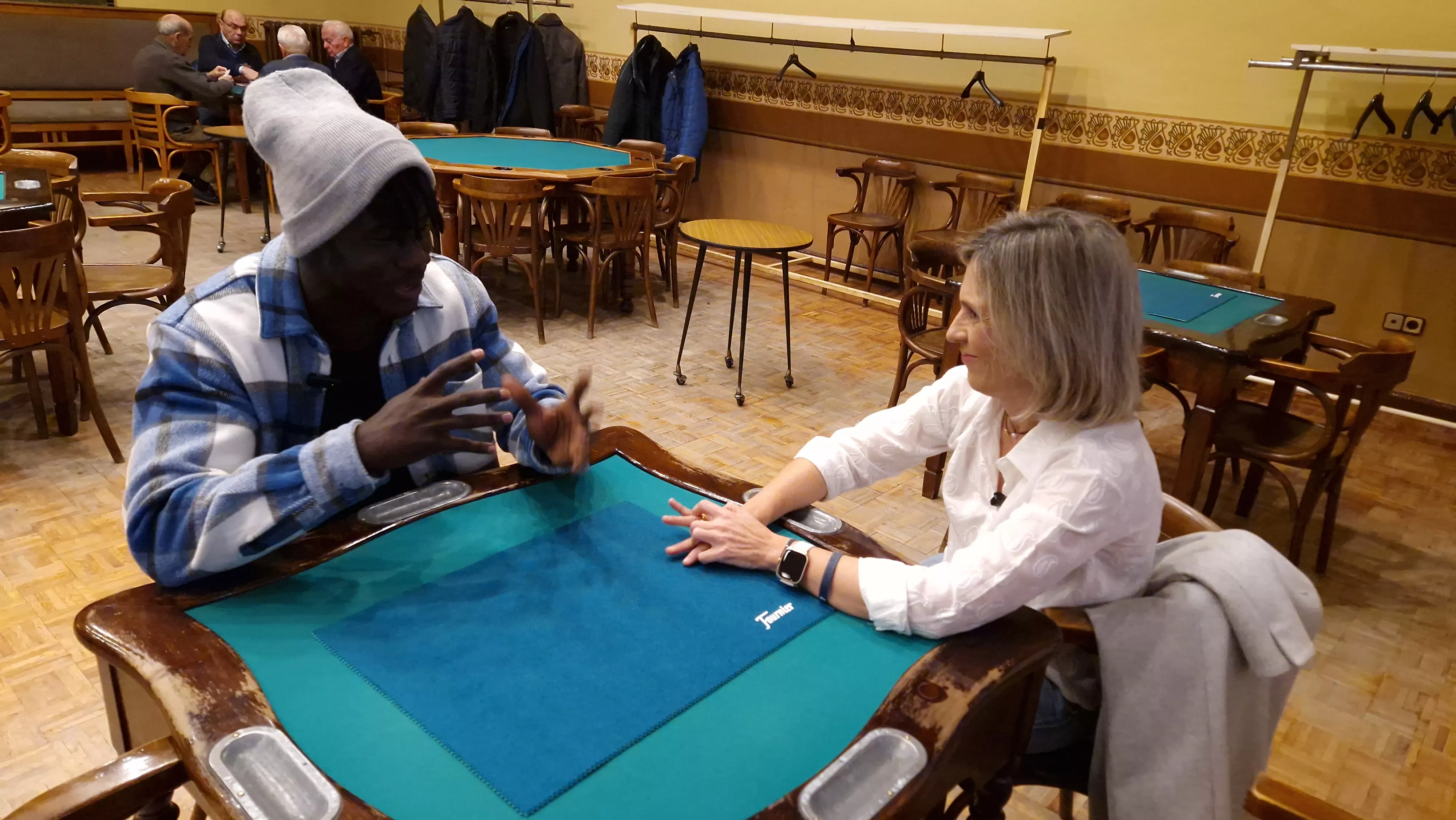 Campaña ¡Huesca, sí se puede! con Obeng y Martos. Foto Myriam Martínez