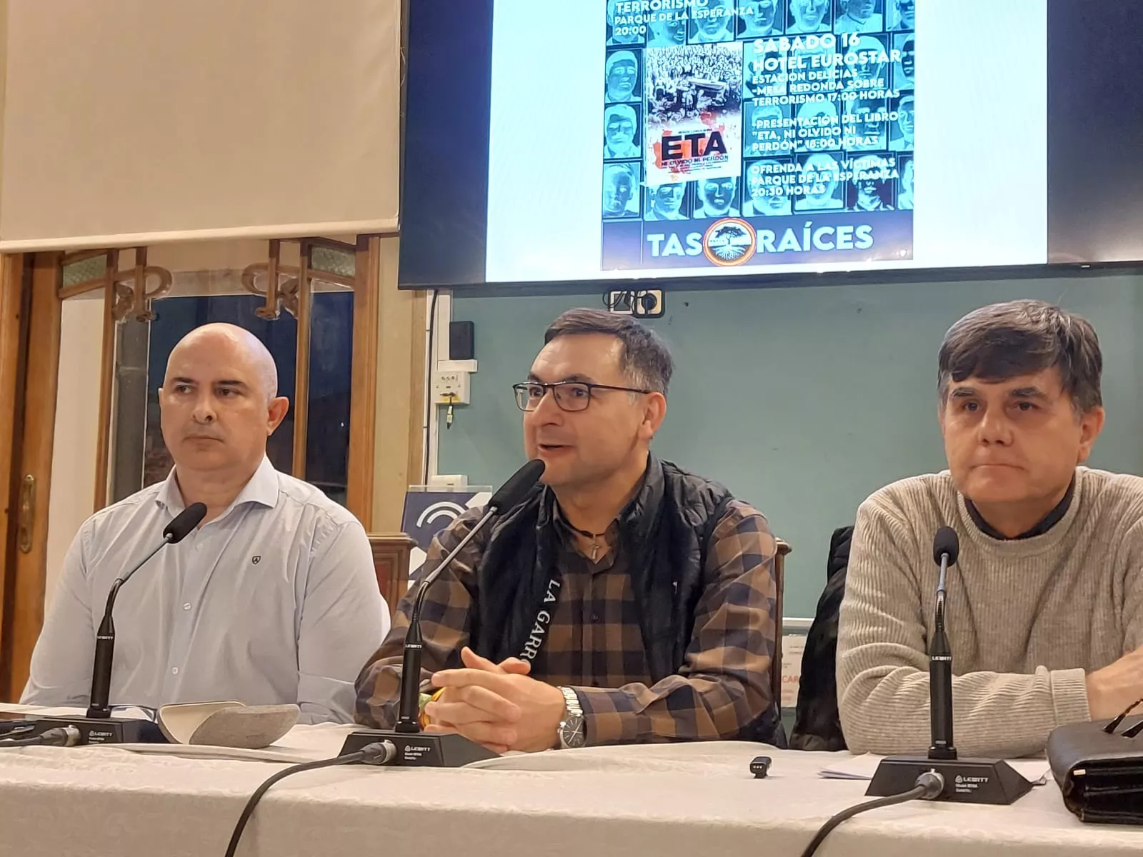 Presentación del libro De ETA a EH Bildu. Foto Carlos Neofato