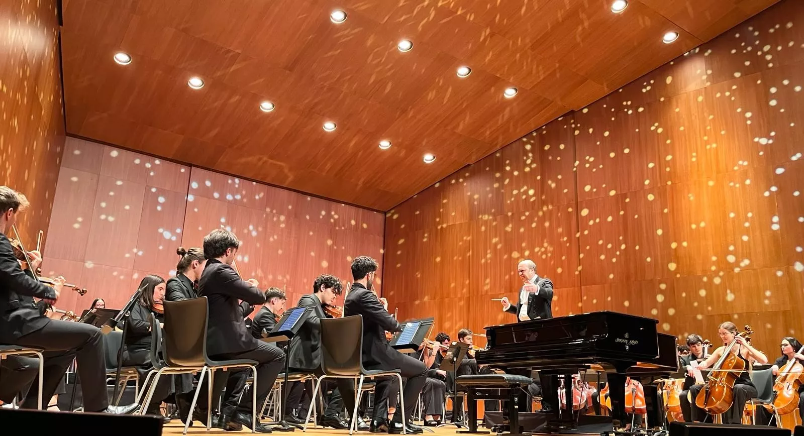 Orquesta Sinfónica del Conservatorio Superior de Música de Aragón, dirigida por Borja Quintas. Foto Mercedes Manterola