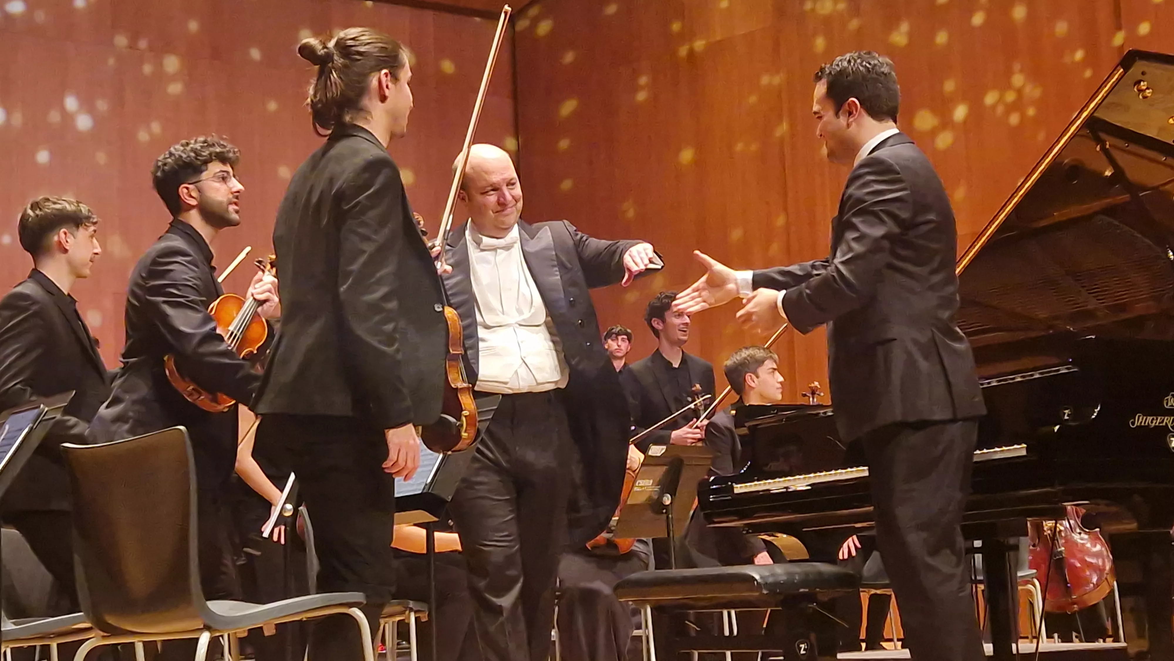 Concierto de Alberto Menjón y la Orquesta Sinfónica del Conservatorio Superior de Música de Aragón en Huesca. Foto Myriam Martínez