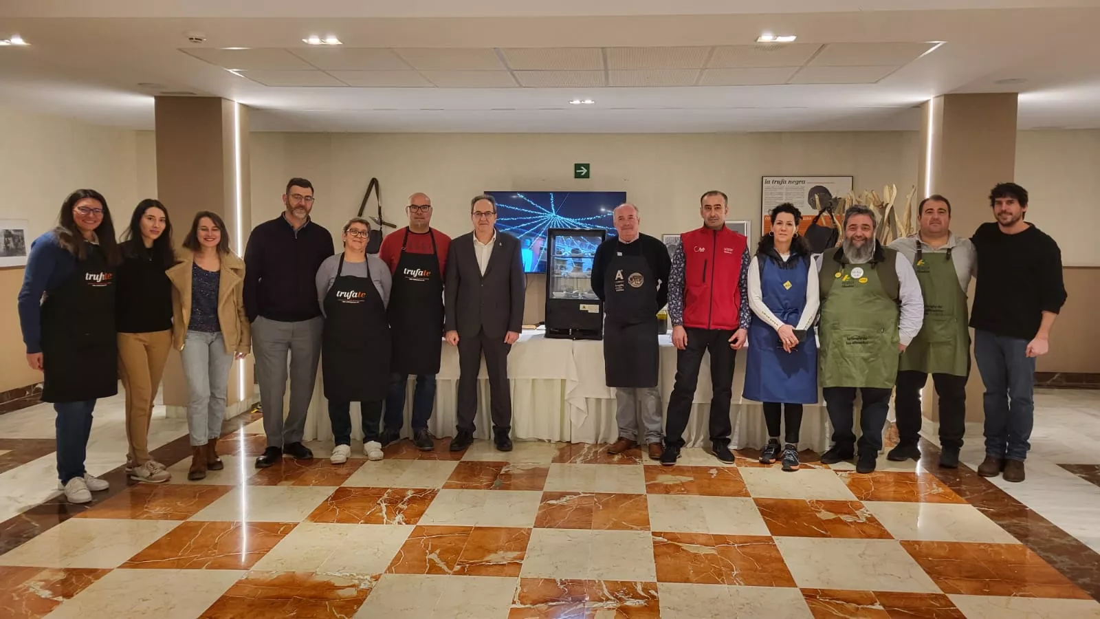 Mercado de la Trufa en Huesca el domingo