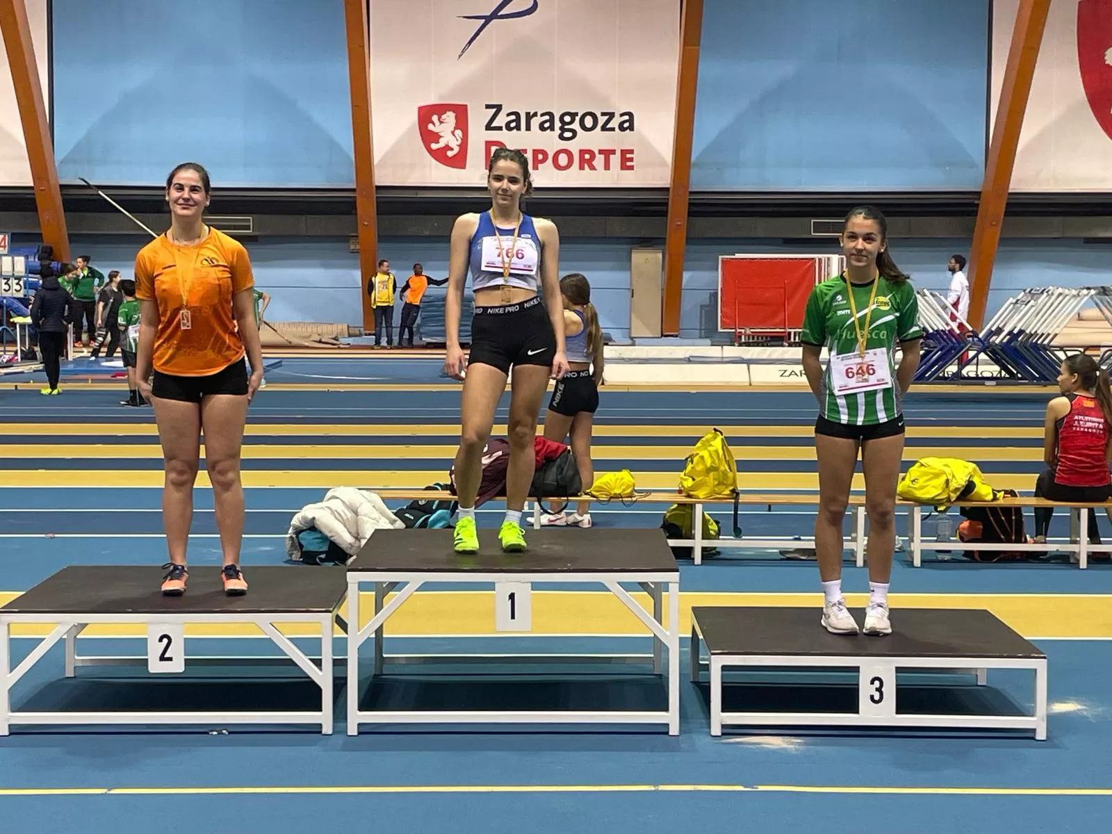 60 lisos, oro Pardinilla, plata Salamó y bronce Sambia